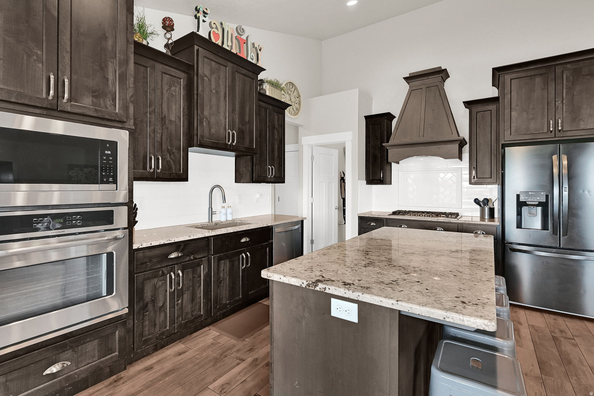 TAYLOR PARKS - Residential