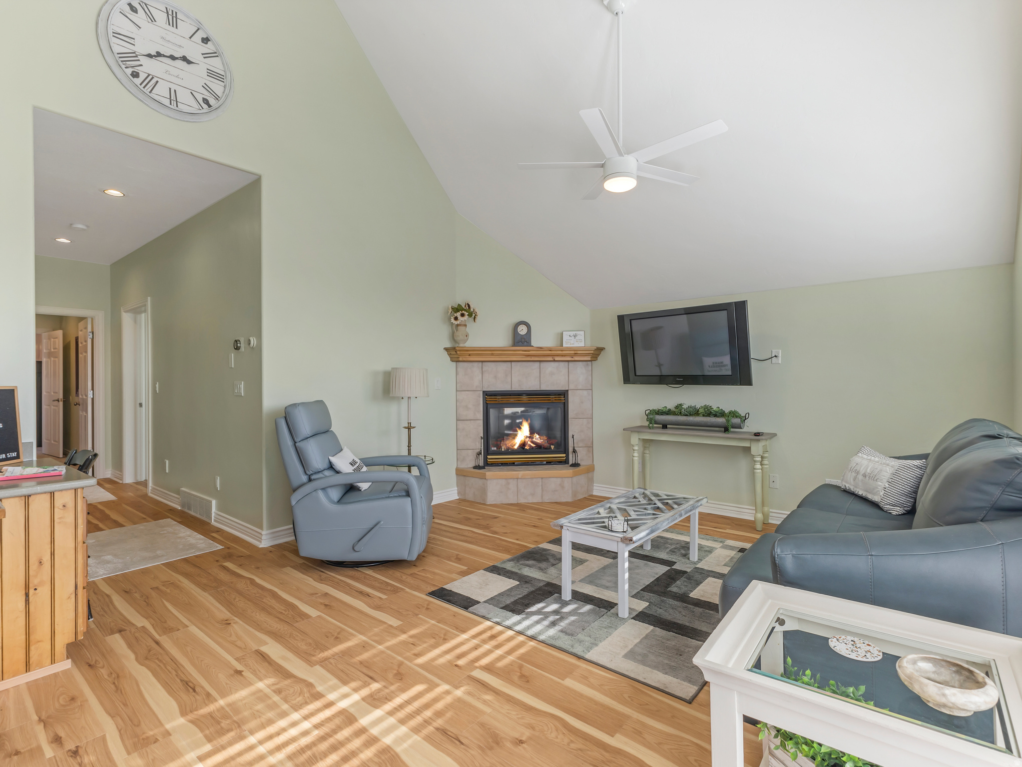 MOHOGANY RIDGE - Residential