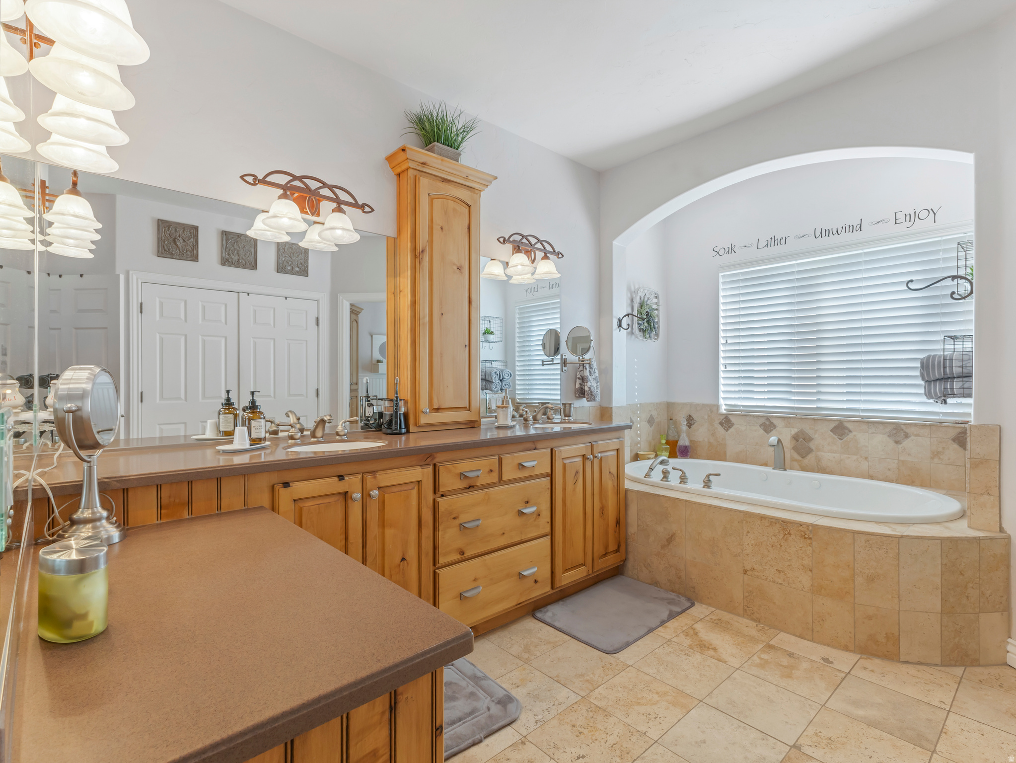 MOHOGANY RIDGE - Residential