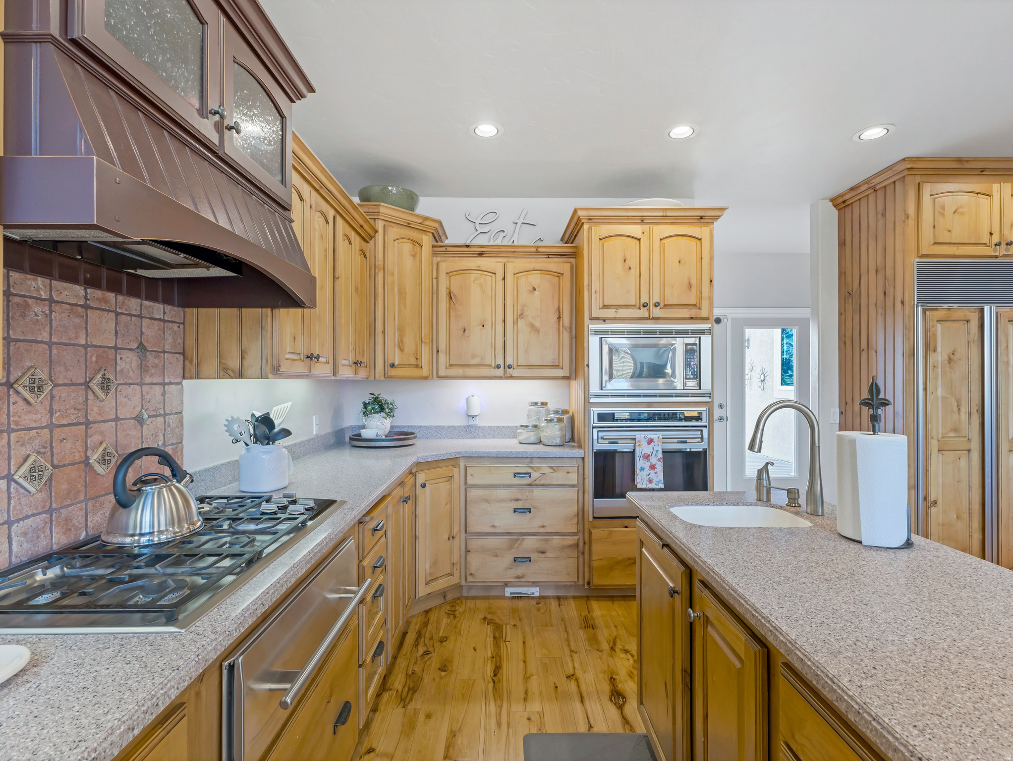 MOHOGANY RIDGE - Residential