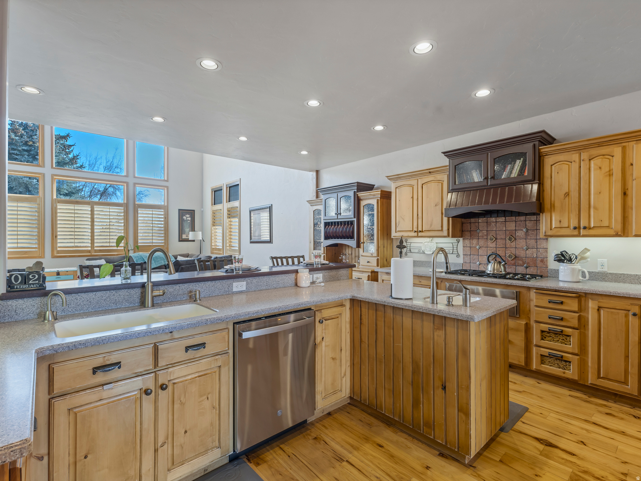 MOHOGANY RIDGE - Residential