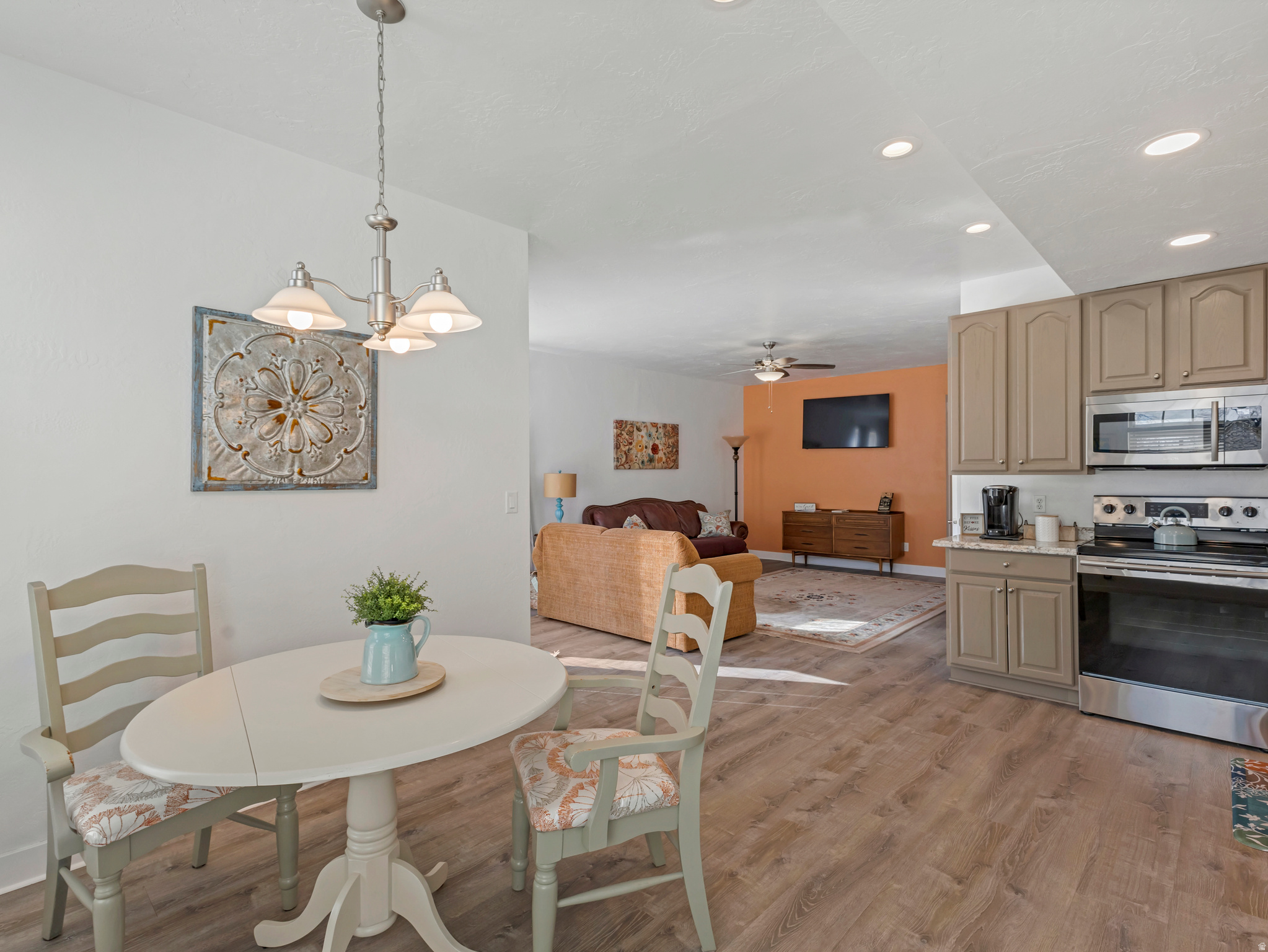 MOHOGANY RIDGE - Residential