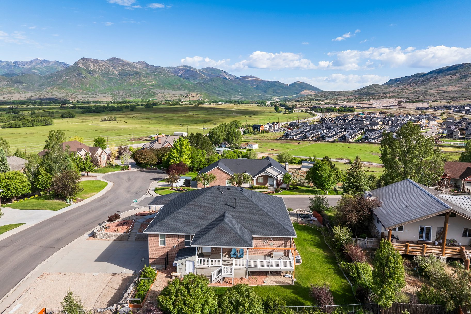 VALLEY HILLS ESTATES - Residential