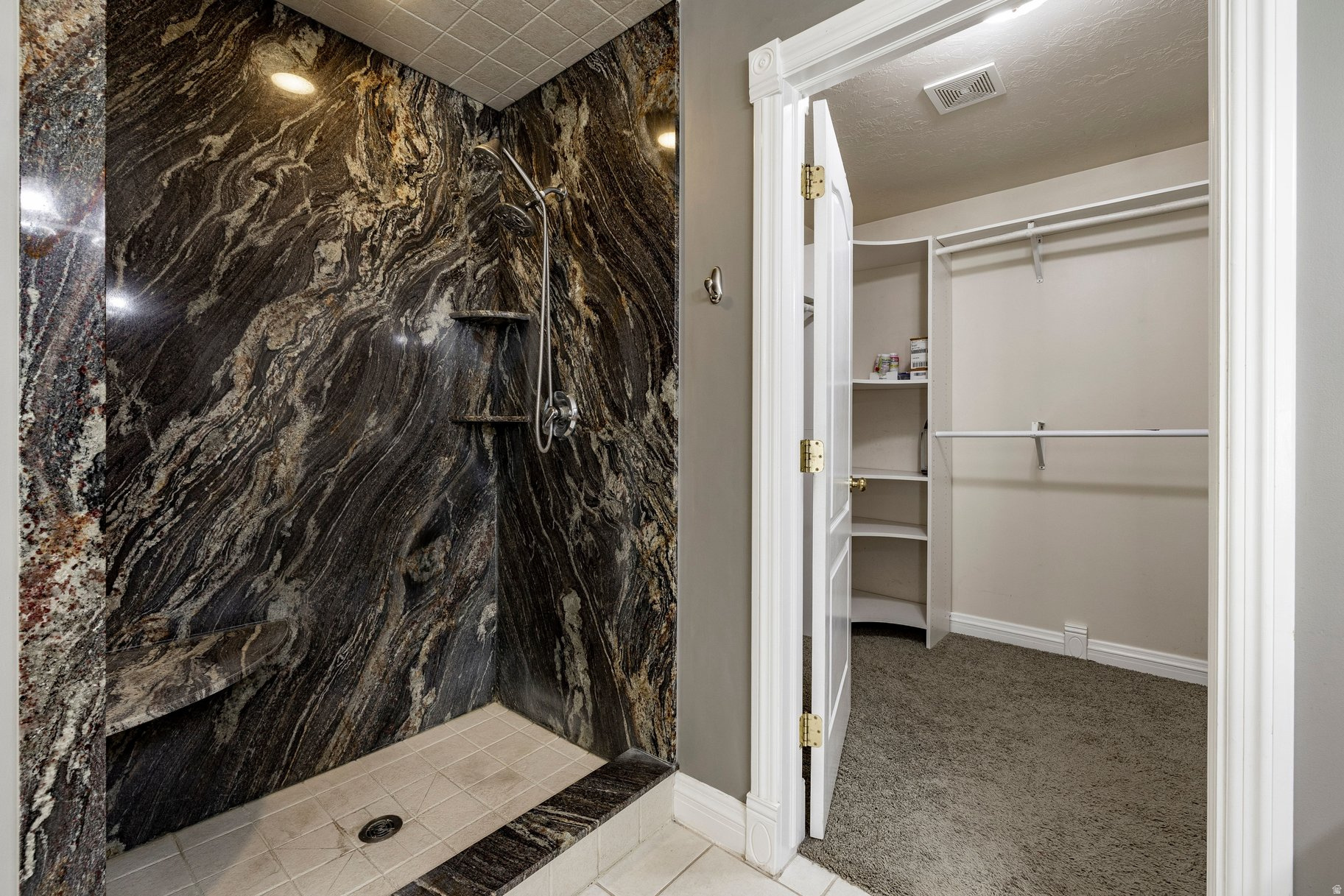 VALLEY HILLS ESTATES - Residential