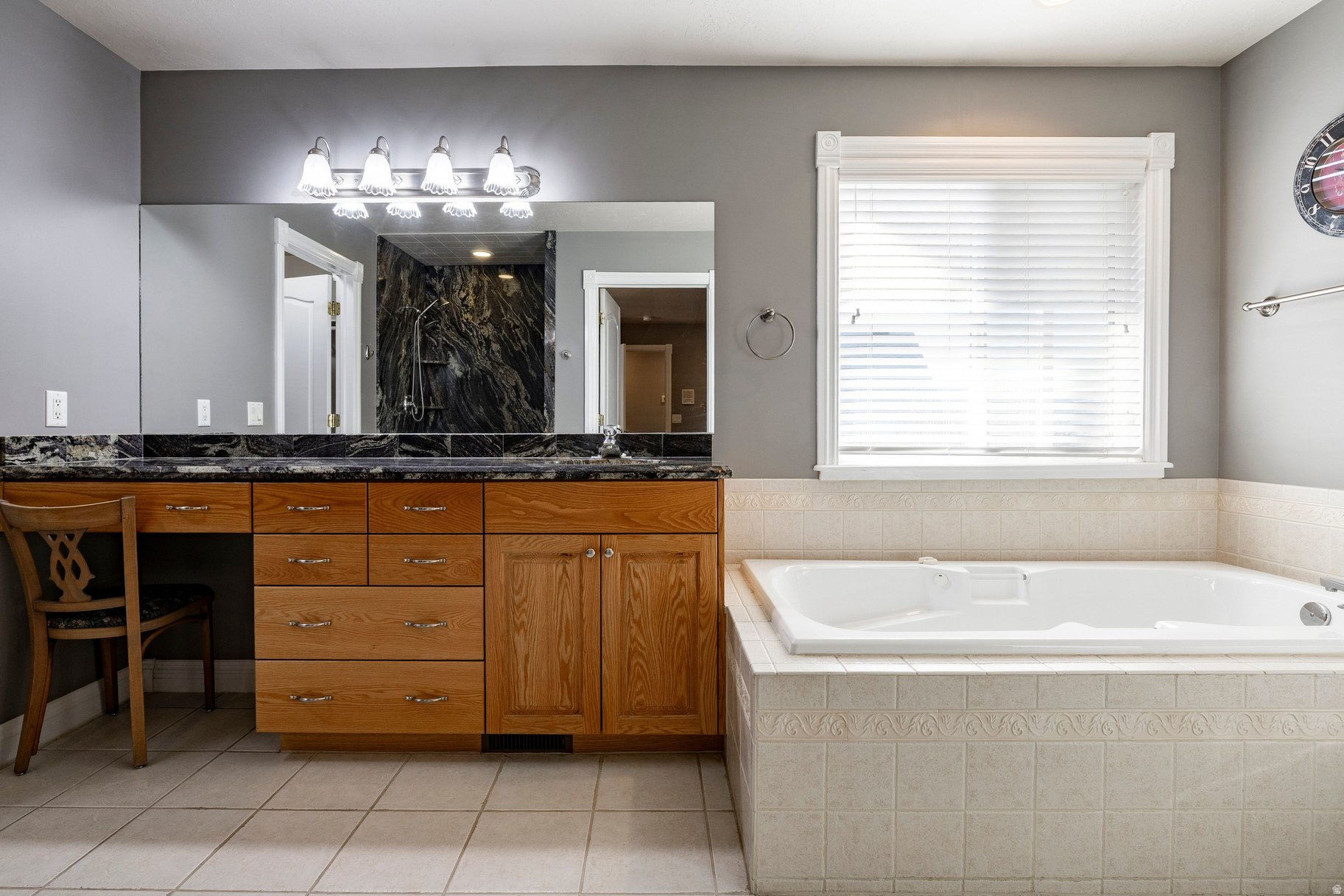 VALLEY HILLS ESTATES - Residential
