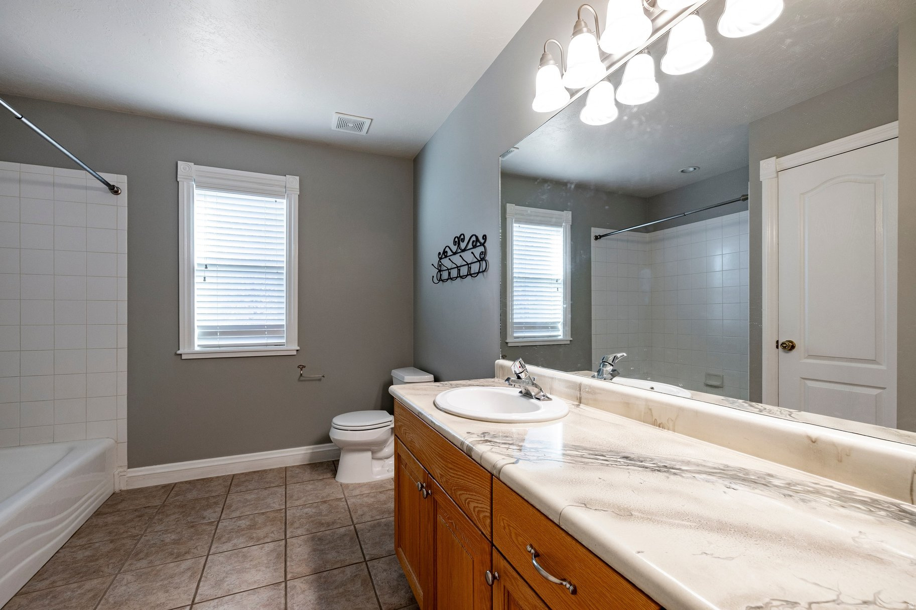 VALLEY HILLS ESTATES - Residential