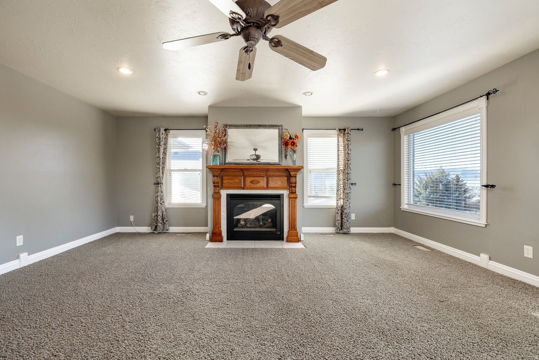 VALLEY HILLS ESTATES - Residential