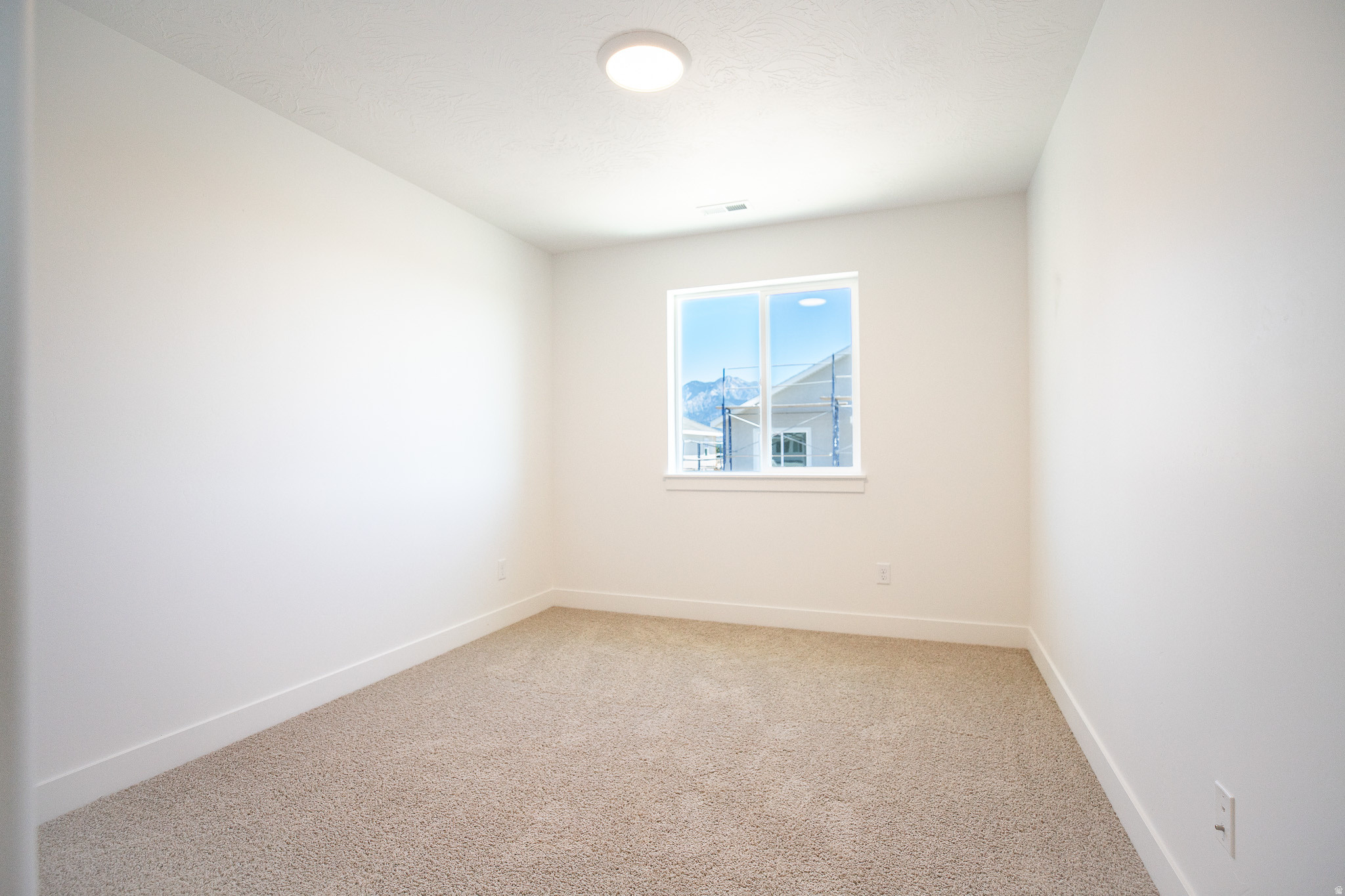LOMOND HEIGHTS - Residential