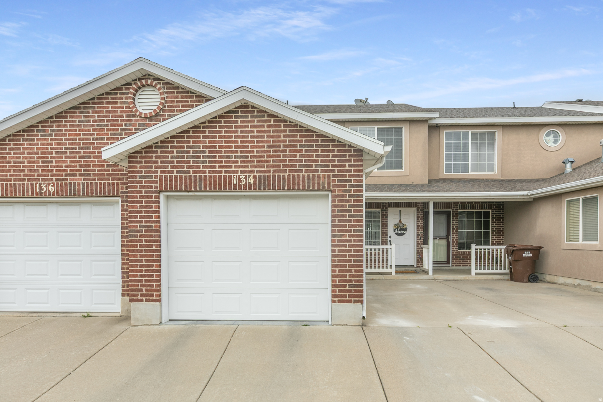 NEW TOWNE SQUARE - Residential