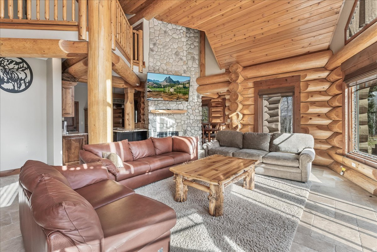 STAGECOACH ESTATES - Residential