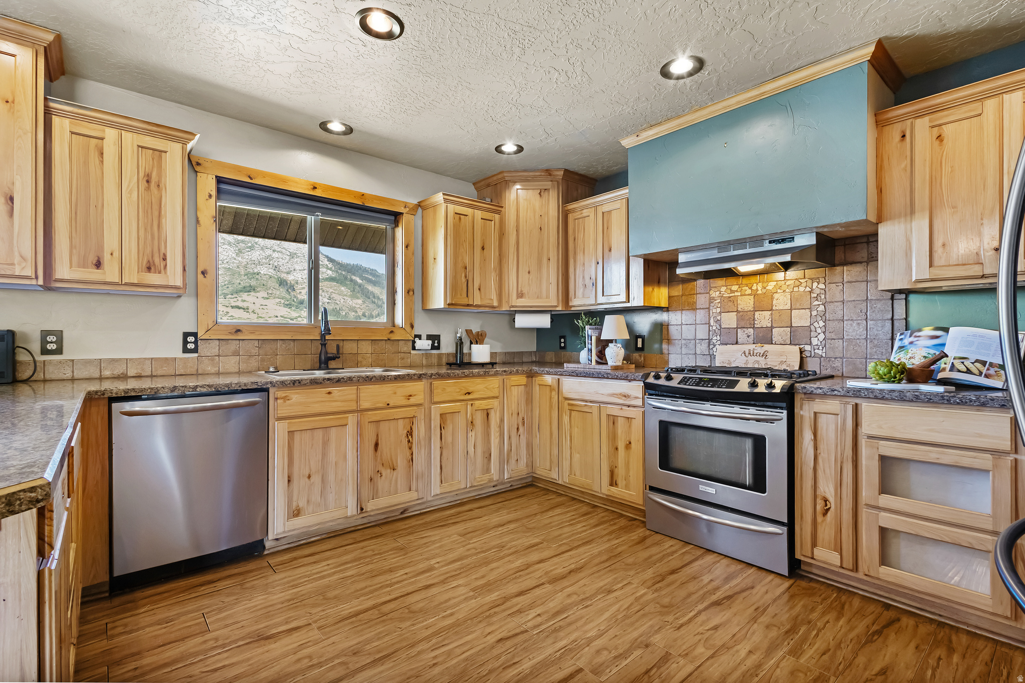 EVERGREEN PARK - Residential