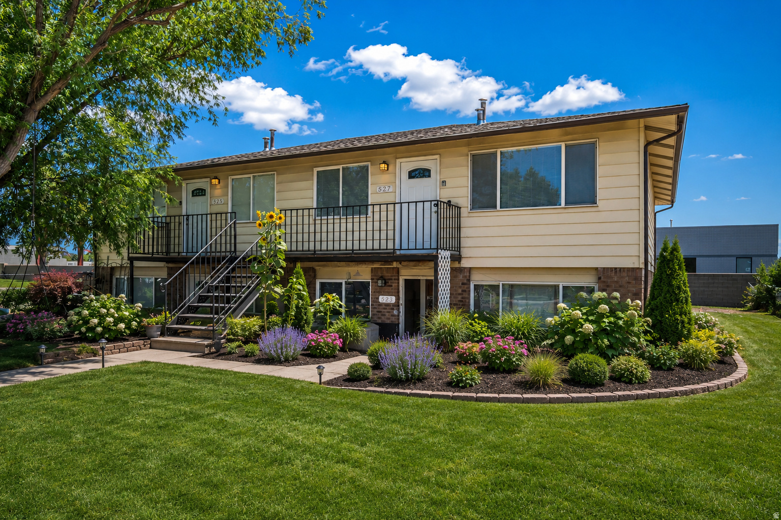 TIFFANY TOWN SUB - Residential