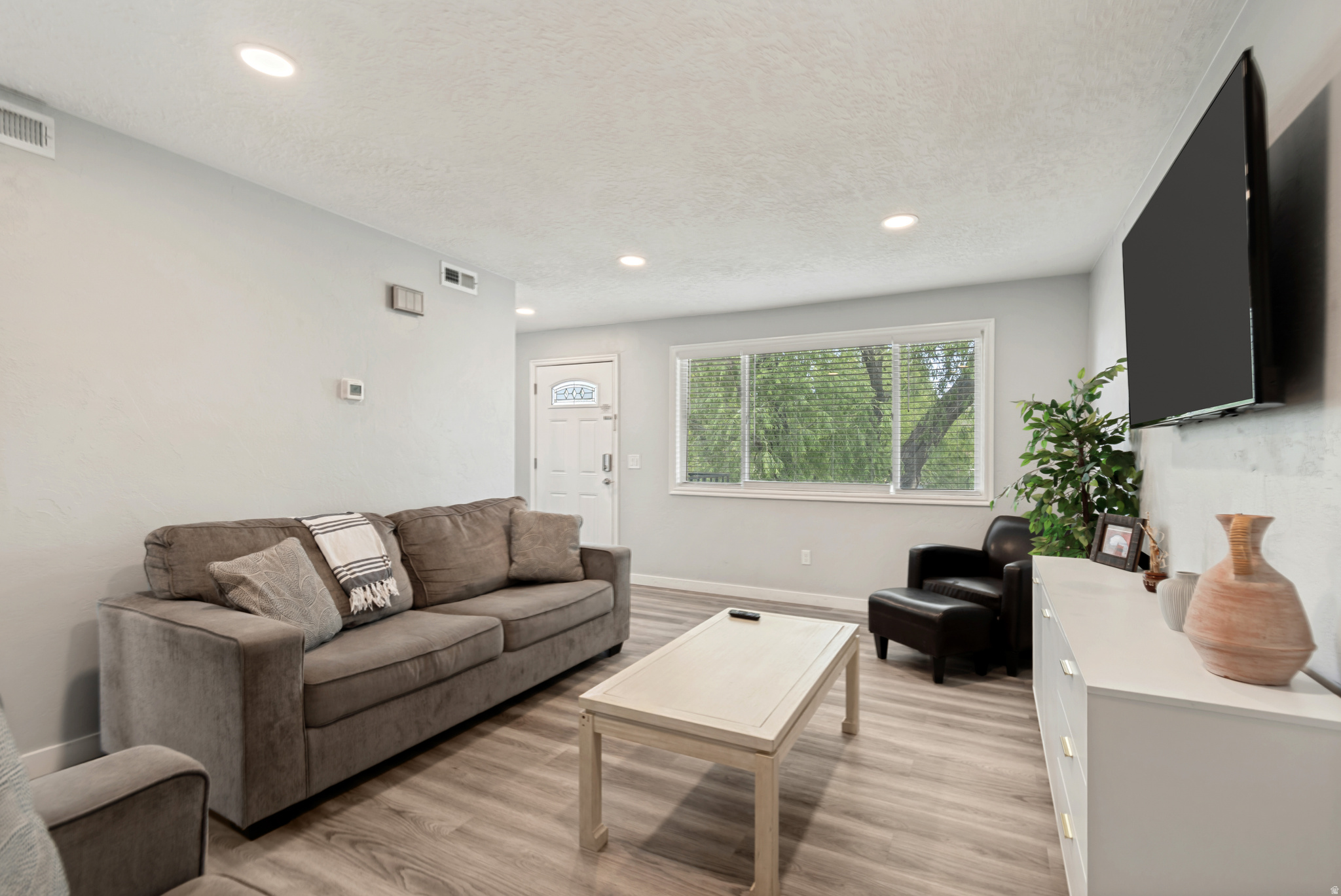TIFFANY TOWN SUB - Residential