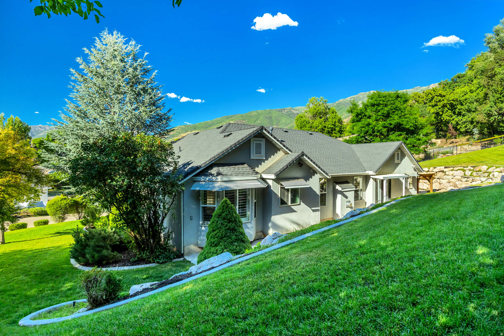 CHERRY MEADOWS - Residential