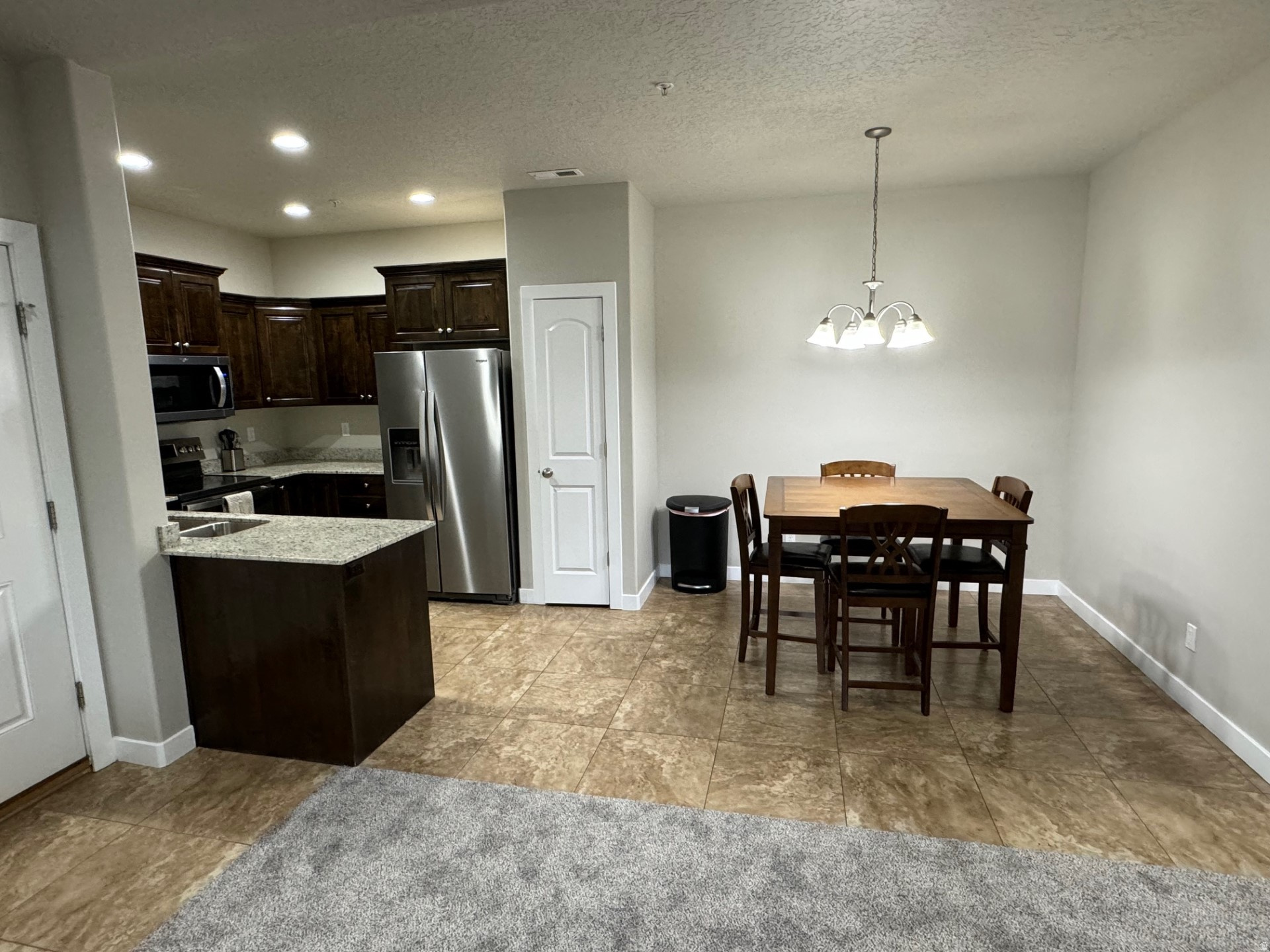 MAPLEWOOD - Residential
