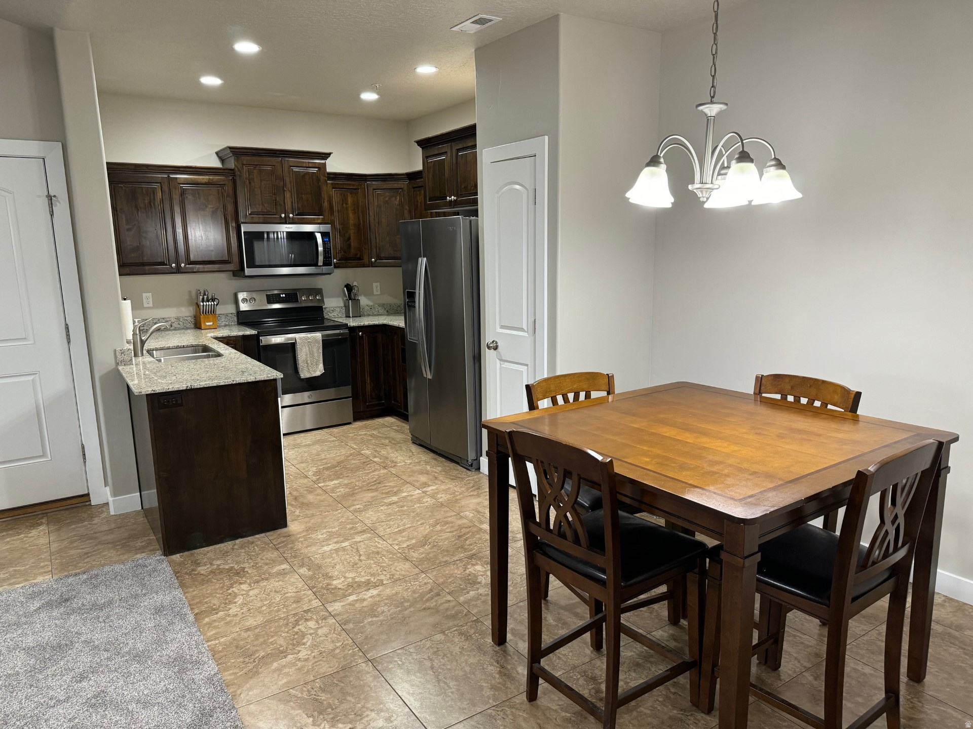 MAPLEWOOD - Residential