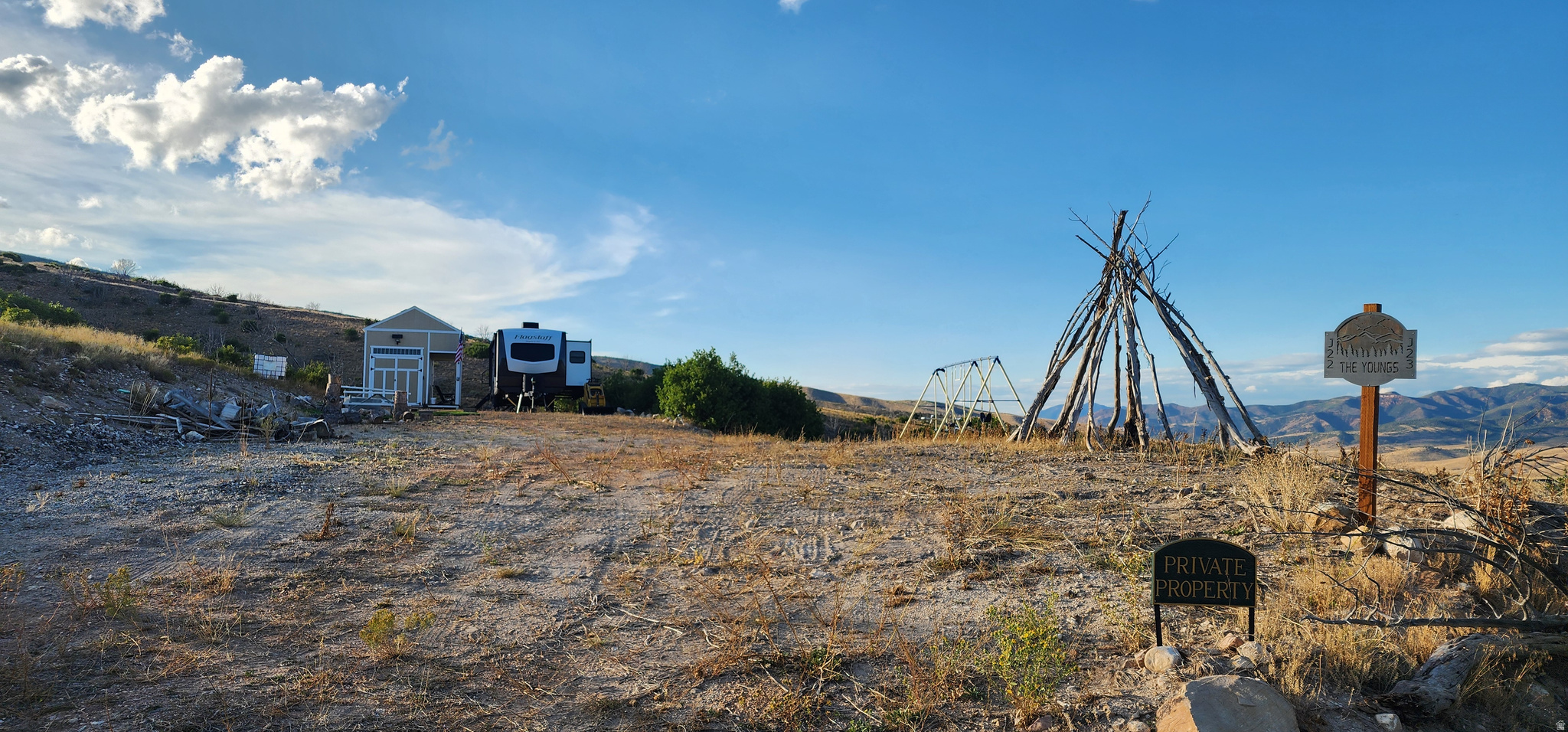 INDIAN RIDGE - Land