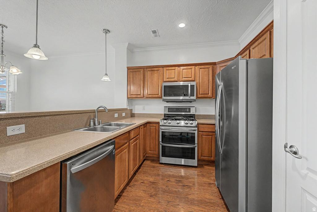 ROCKWELL CONDO - Residential