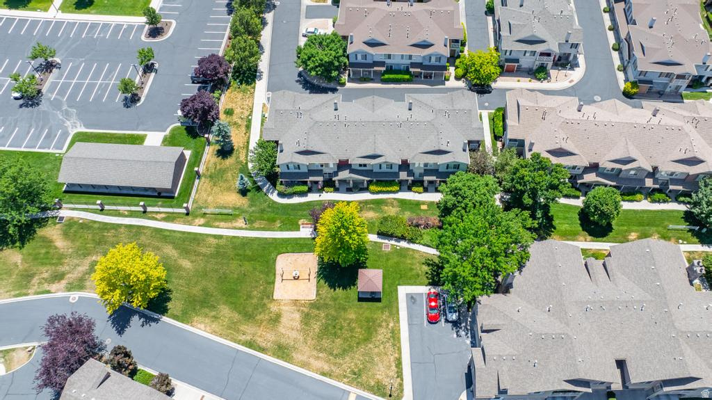 ROCKWELL CONDO - Residential