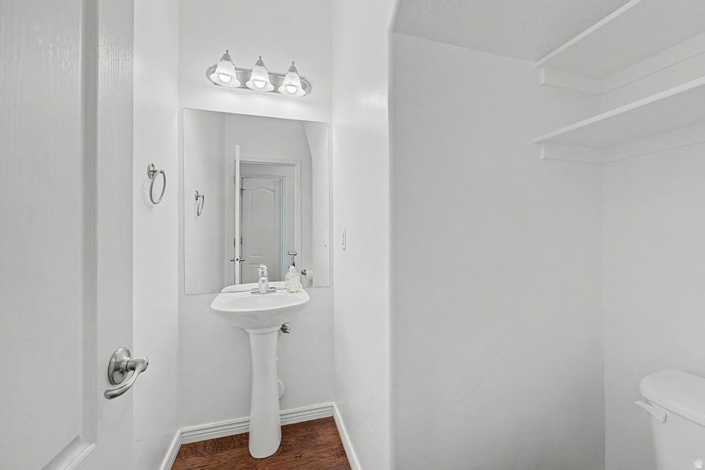 ROCKWELL CONDO - Residential