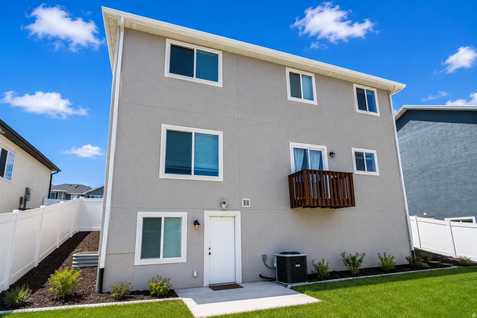 SILVERLAKE - Residential