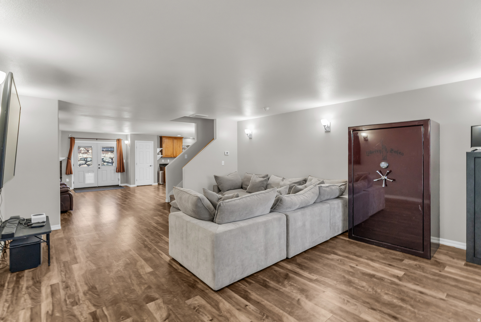 THE VILLAGE OF HAWKS LANDING - Residential