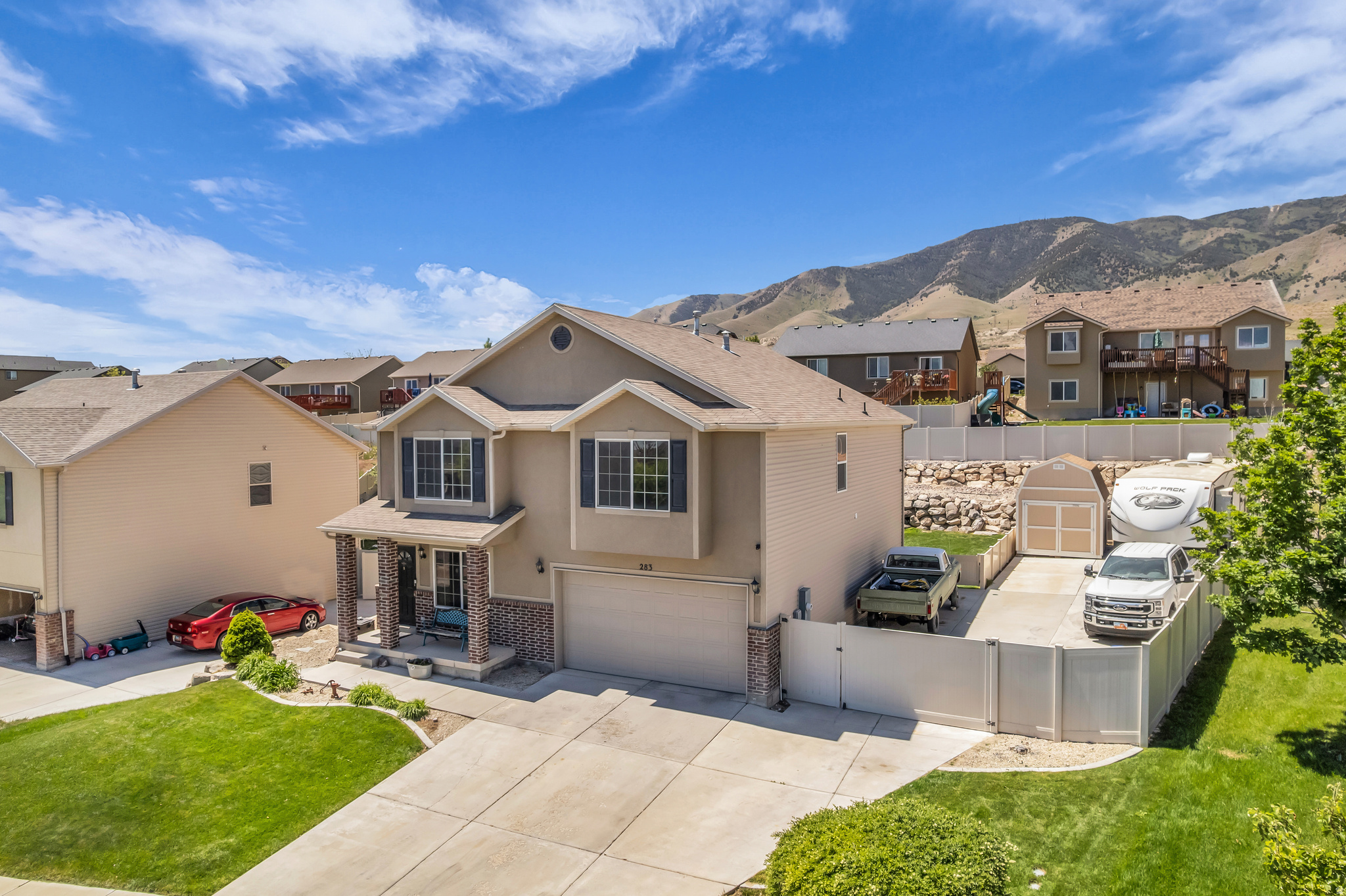 THE VILLAGE OF HAWKS LANDING - Residential
