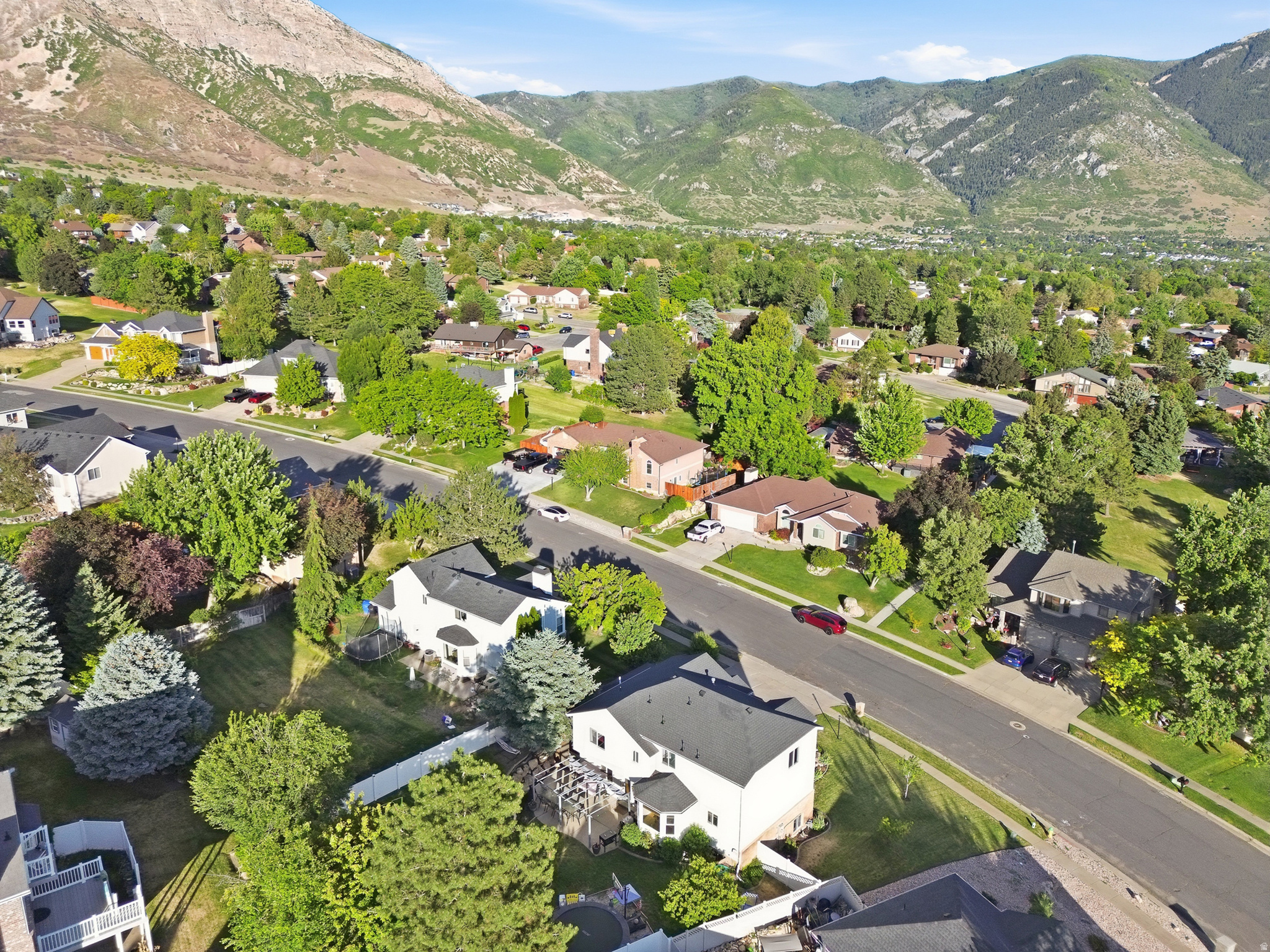 LAKEVIEW HEIGHTS - Residential