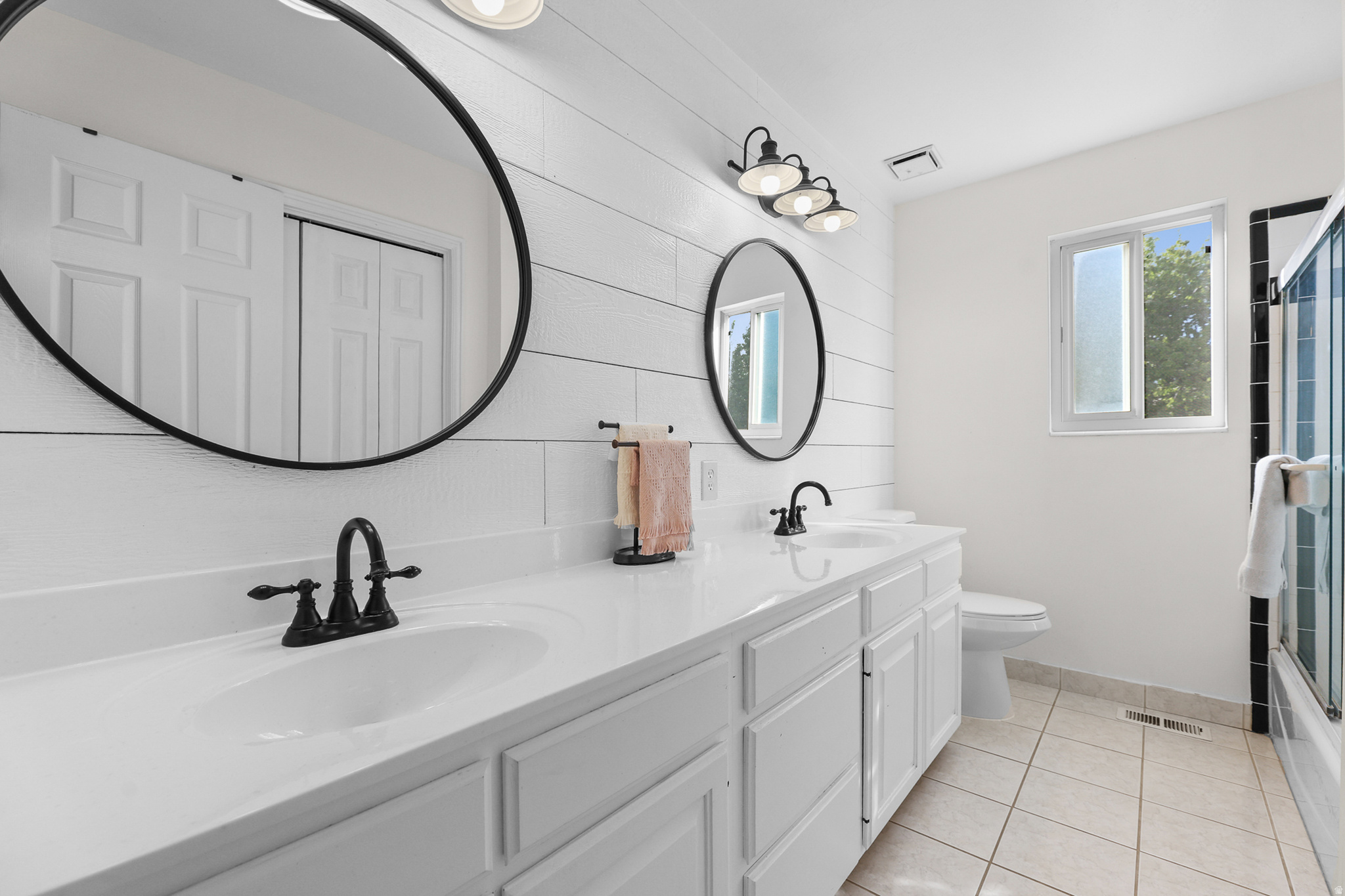 LAKEVIEW HEIGHTS - Residential