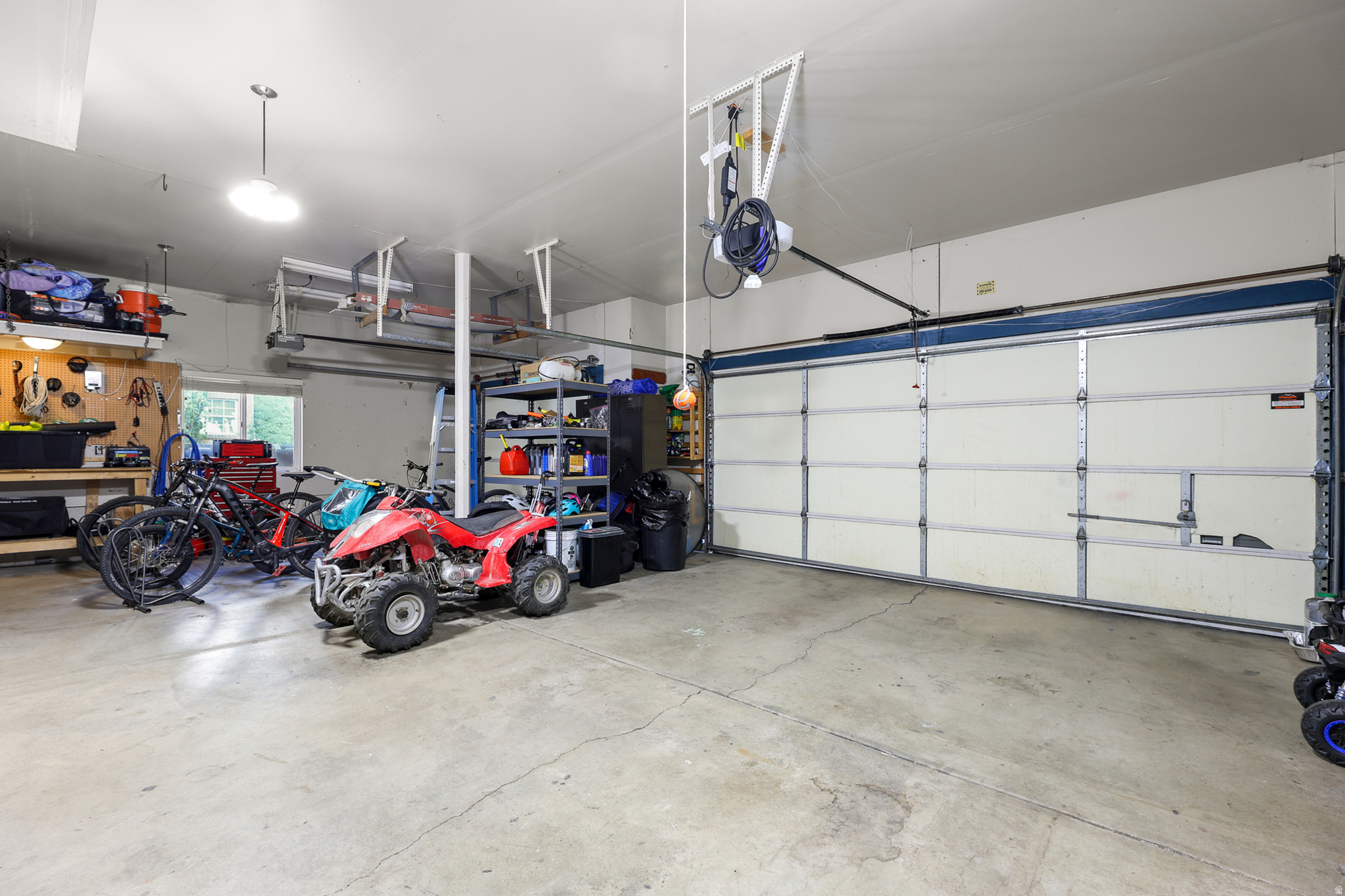 LAKEVIEW HEIGHTS - Residential
