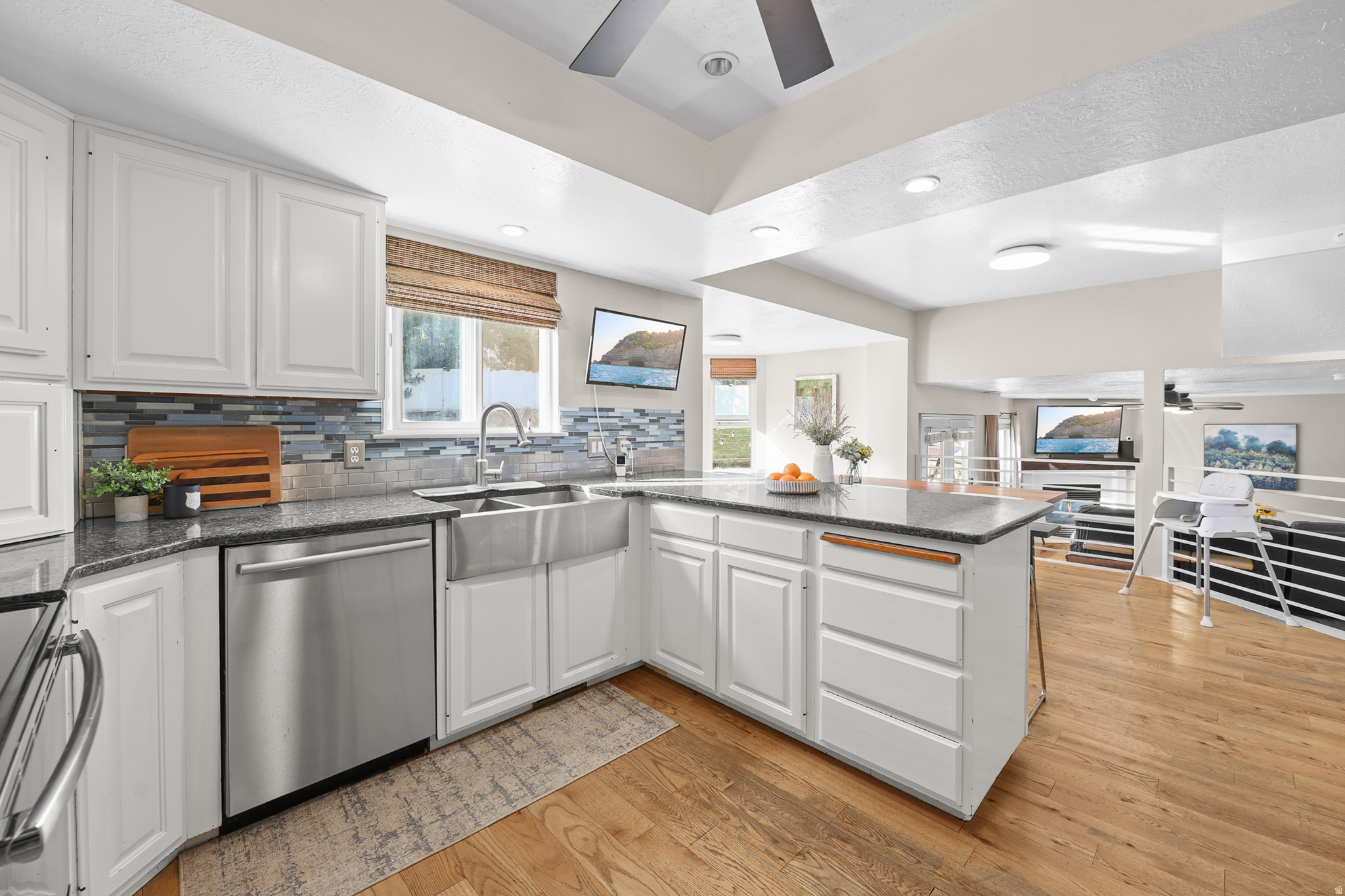 LAKEVIEW HEIGHTS - Residential