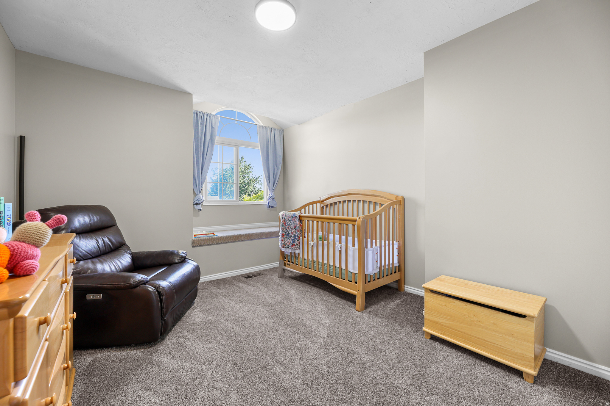 LAKEVIEW HEIGHTS - Residential