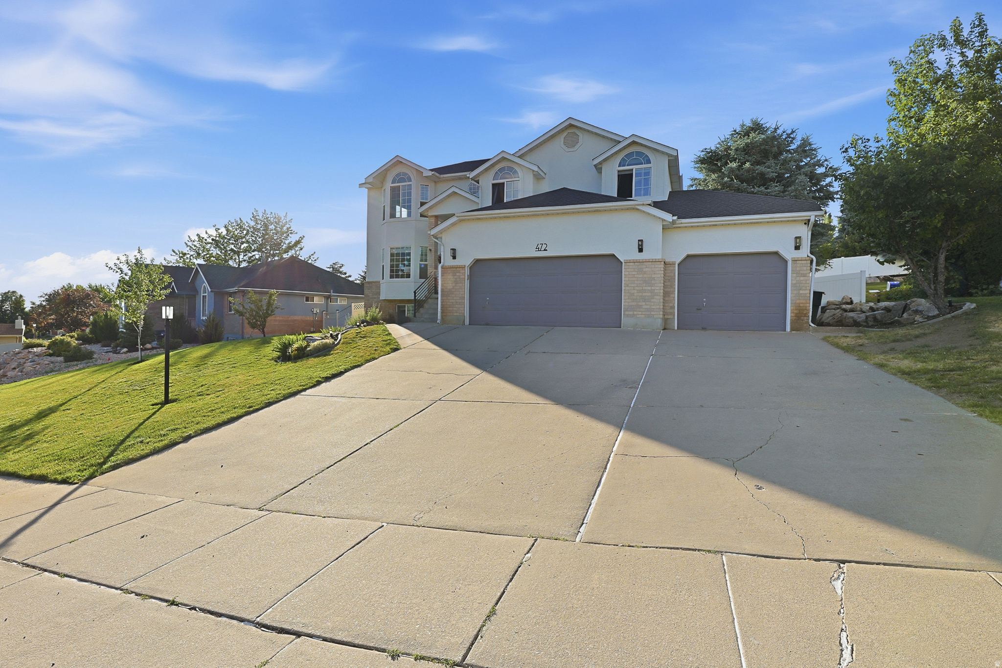 LAKEVIEW HEIGHTS - Residential