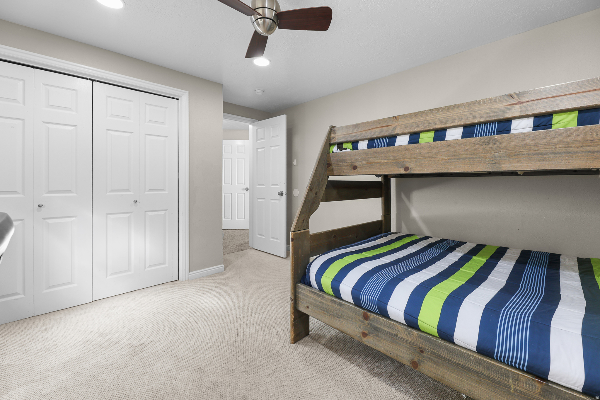LAKEVIEW HEIGHTS - Residential