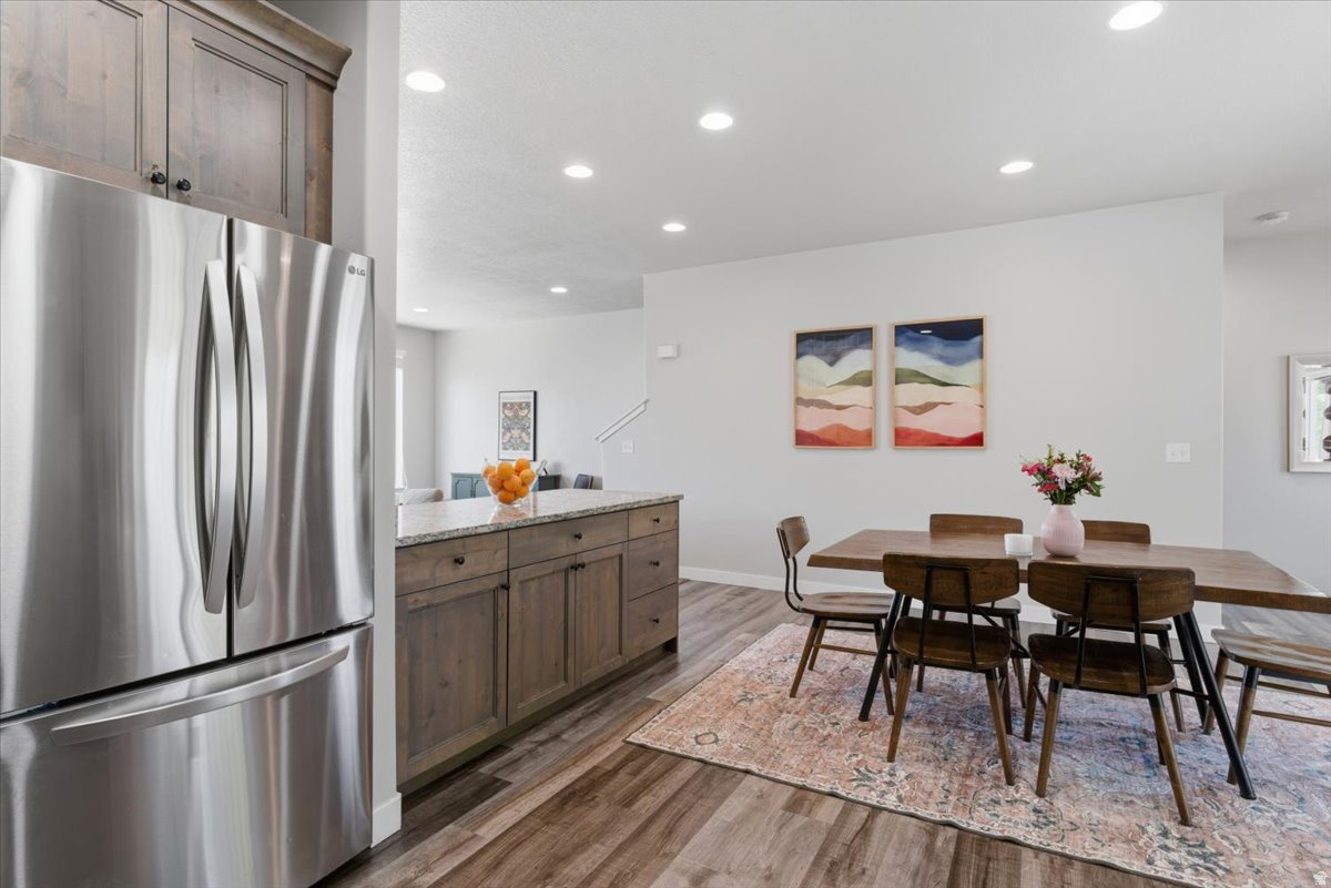 RIDGE AT KNIGHTS COURT - Residential