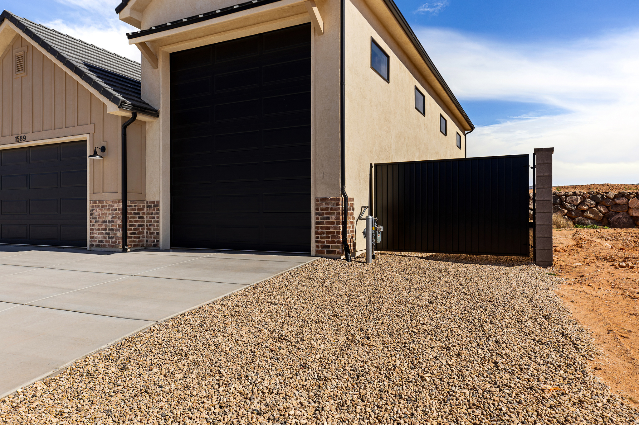 RED SLATE ESTATES - Residential
