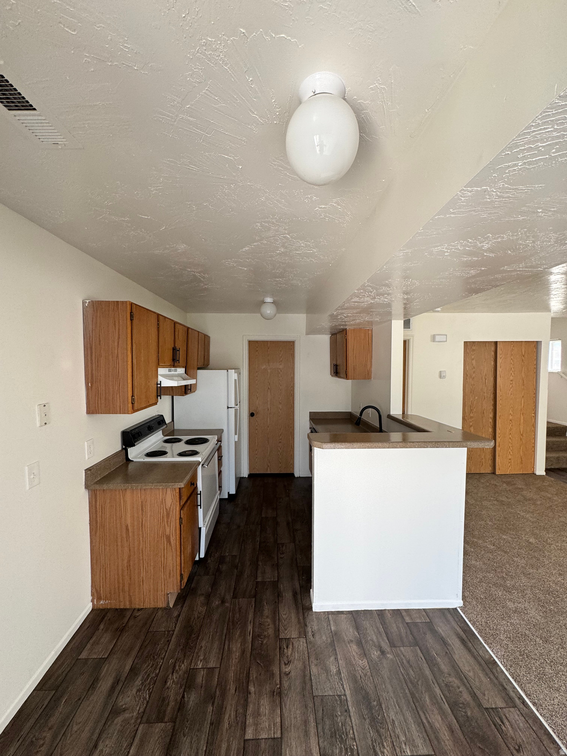 RIDGELAND CONDOS - Residential