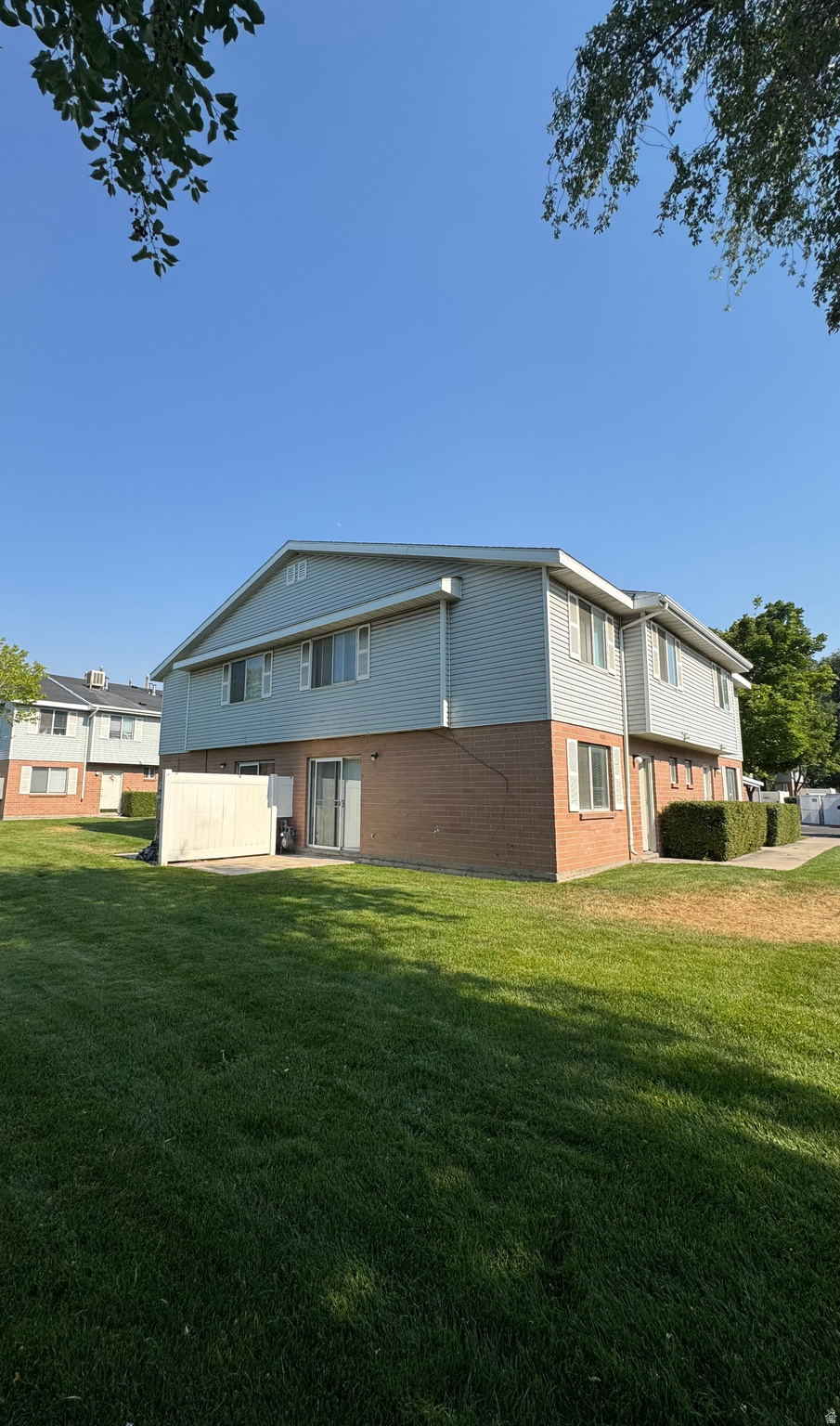 RIDGELAND CONDOS - Residential