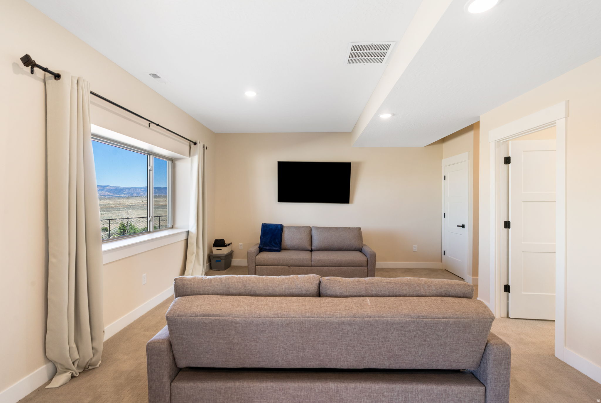YUBA LAKESIDE - Residential