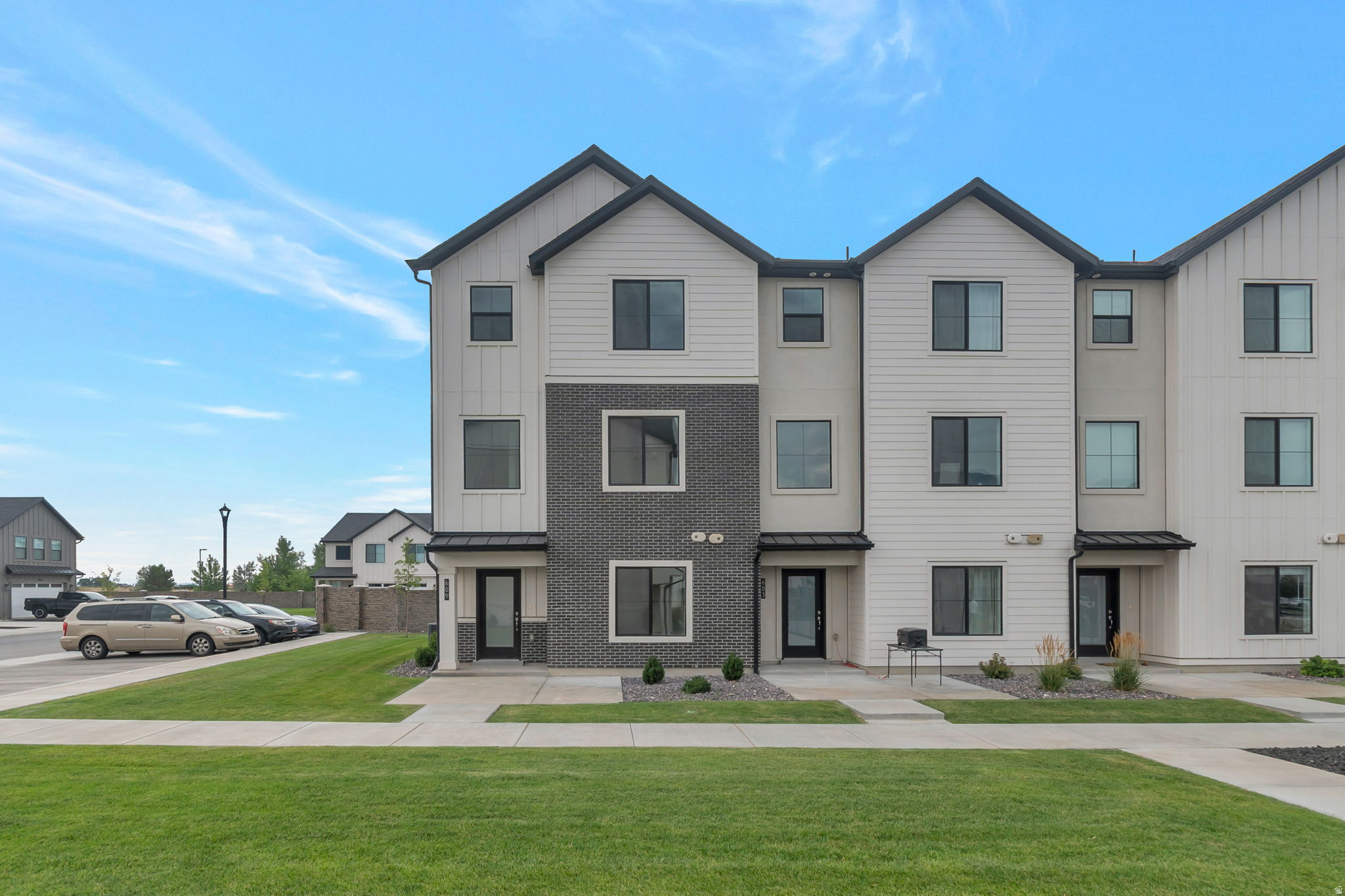 HAVEN OAKS - Residential