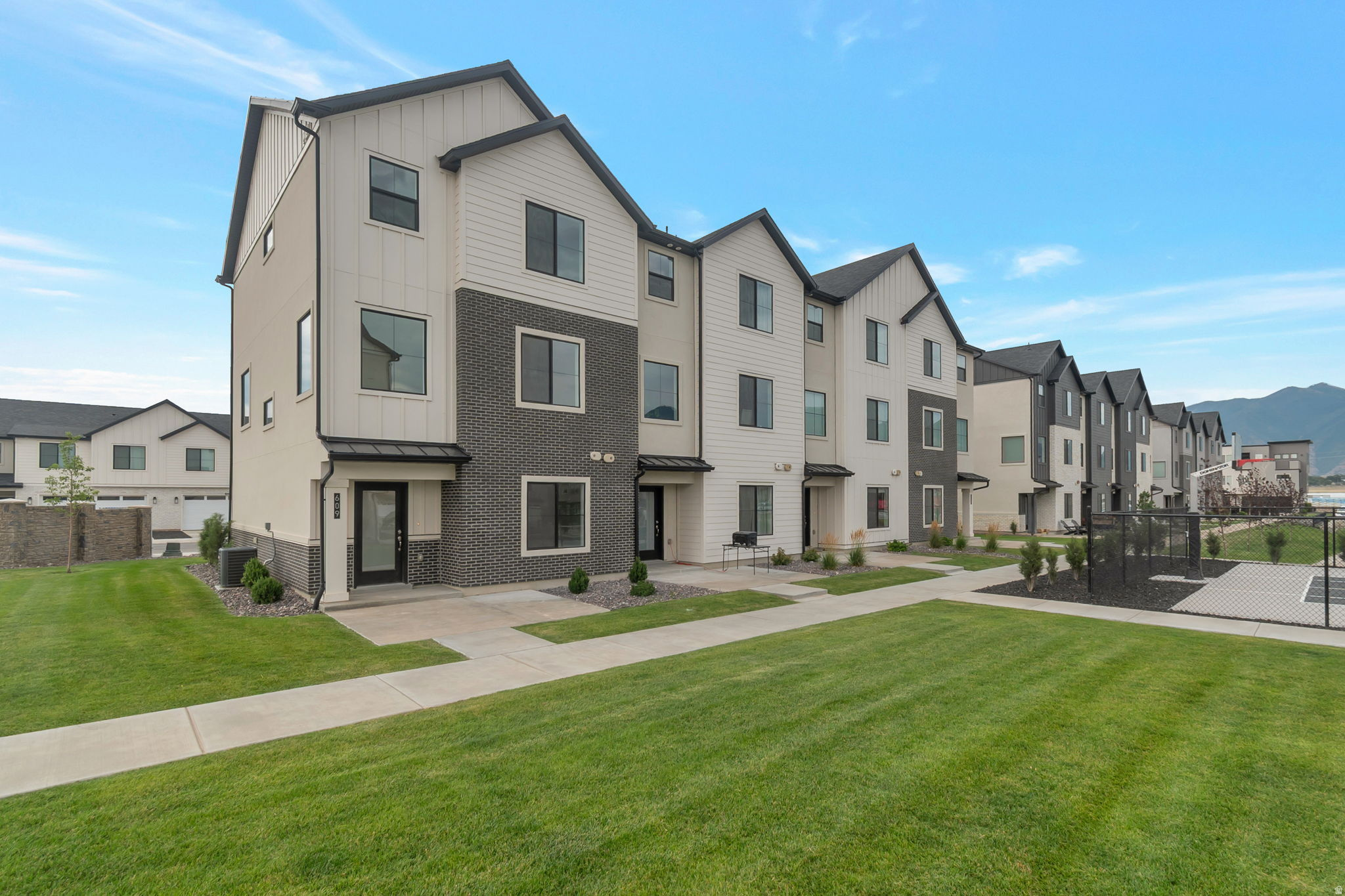 This luxury end unit townhome is in a location that's hard to beat! Safe and private, yet 60 seconds from the freeway.  4 bed 3 bath with true 2 car garage in like new condition at only one year old. Next to pickleball courts, park and play area. Come and See, come and stay!