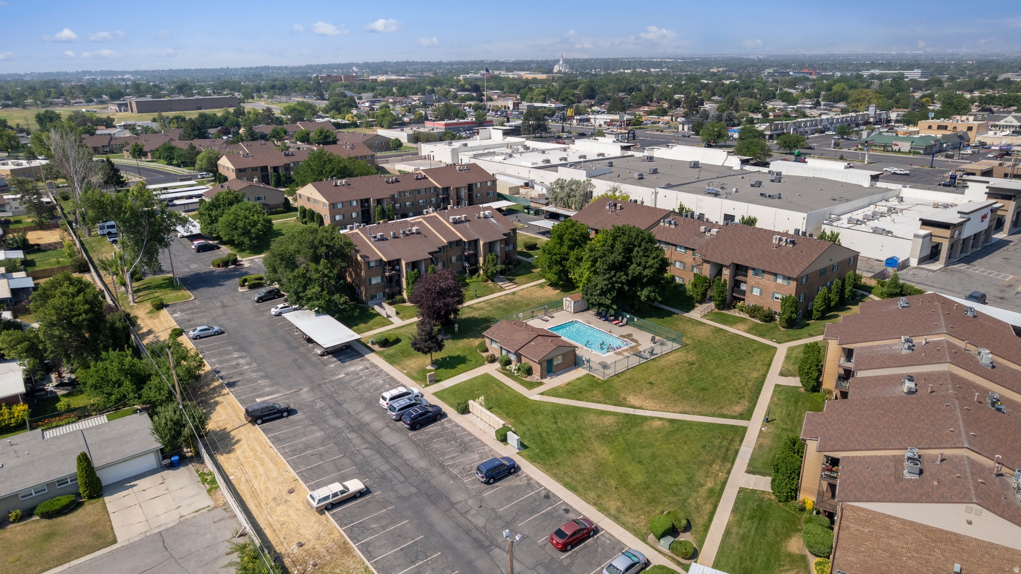 OAK MEADOWS - Residential