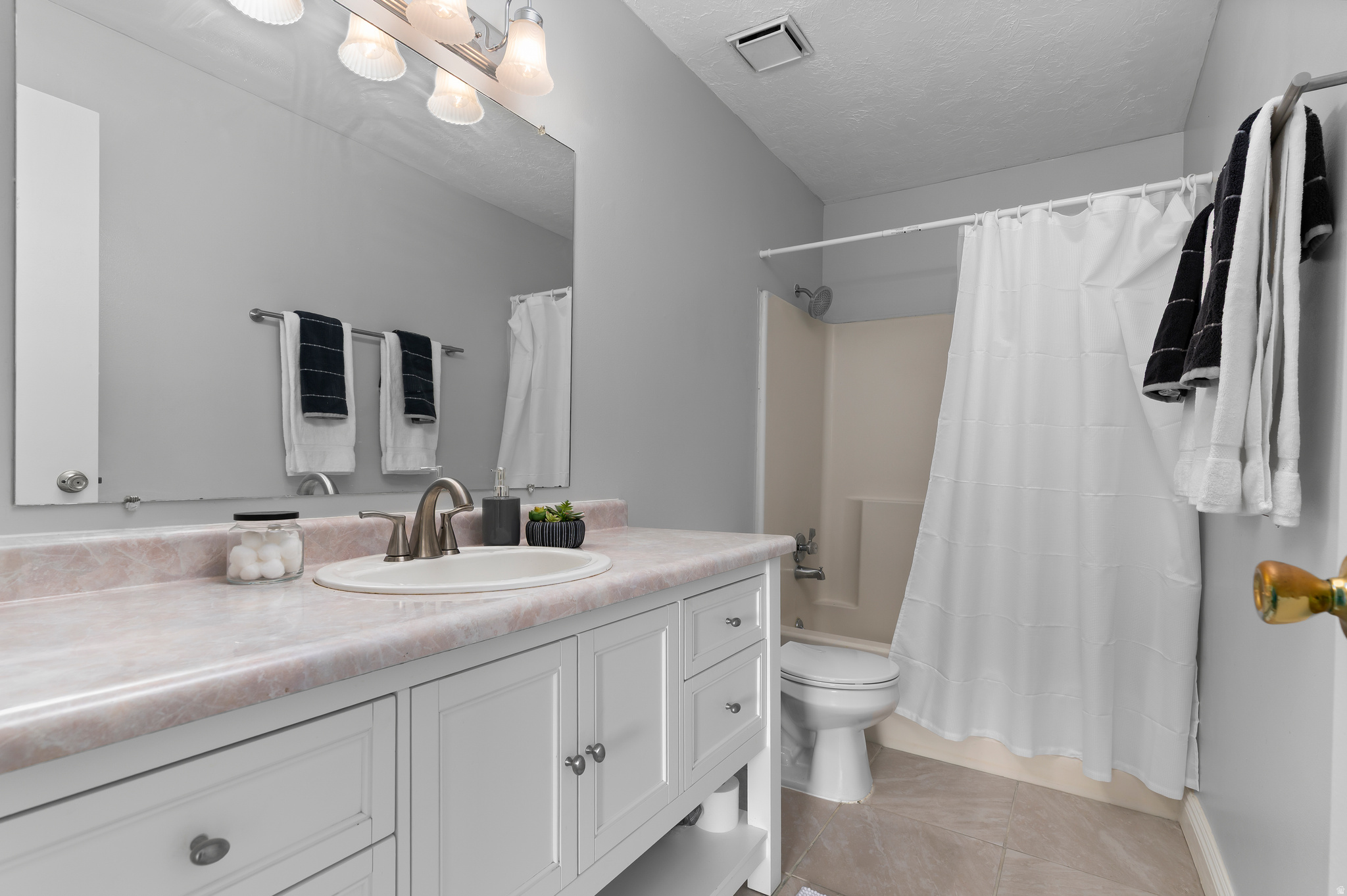 OAK MEADOWS - Residential