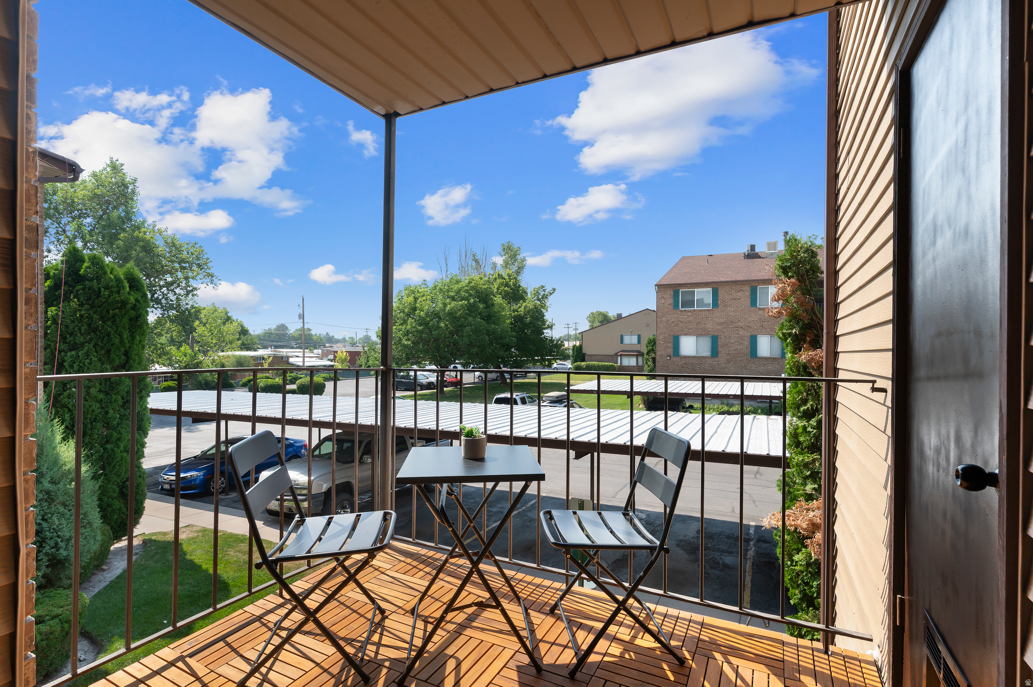 OAK MEADOWS - Residential