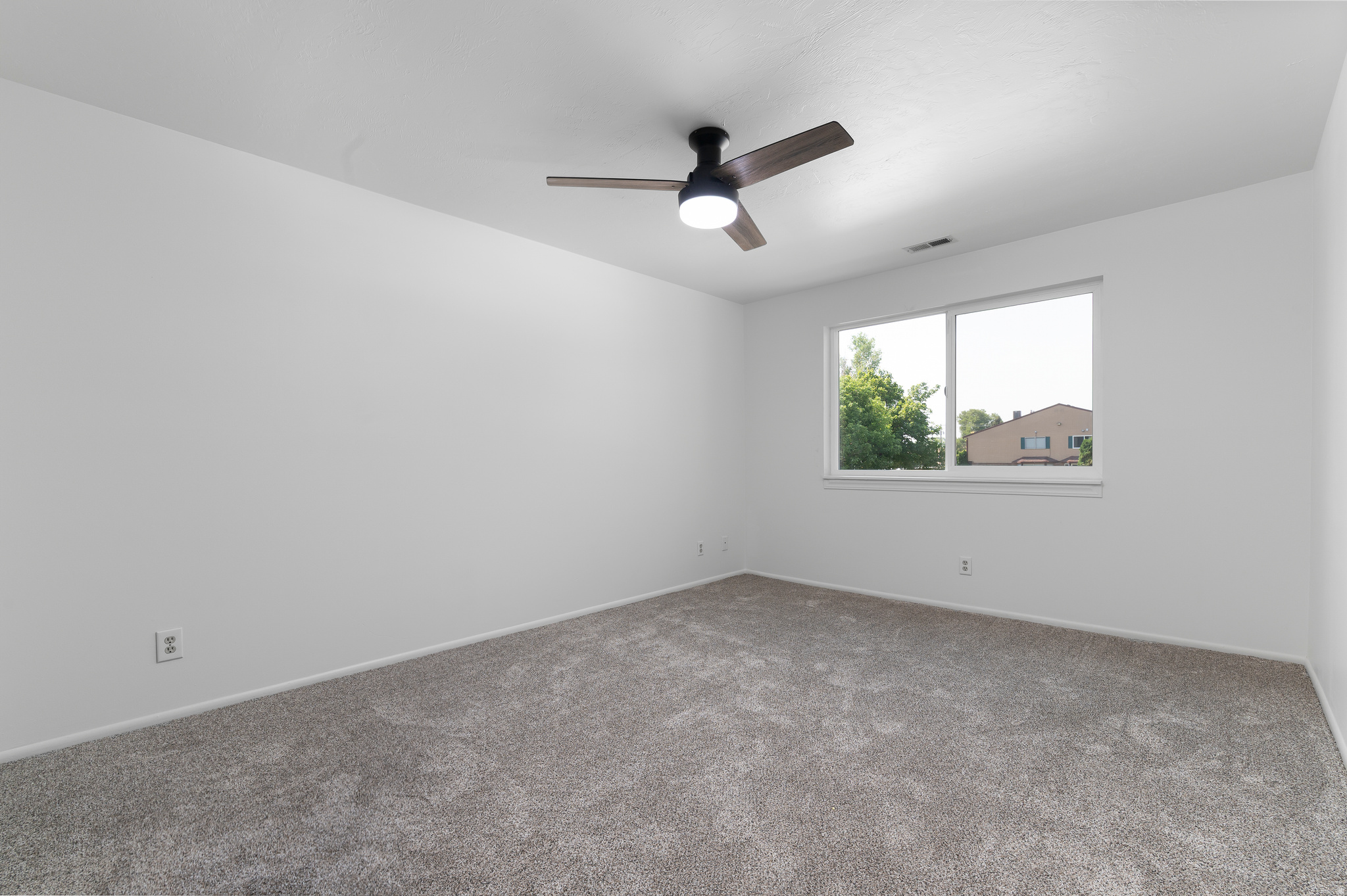 OAK MEADOWS - Residential