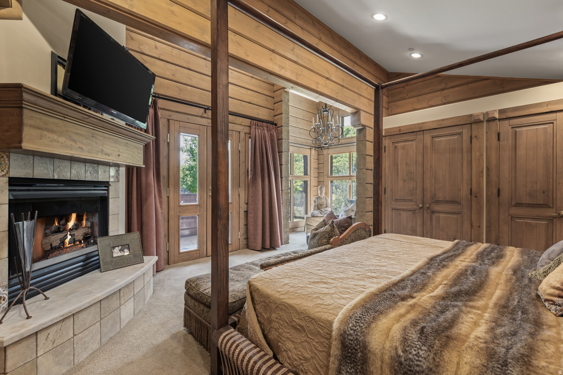 PARK MEADOWS - Residential