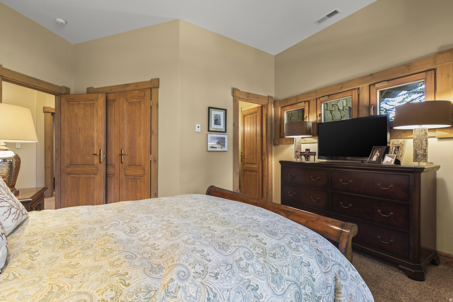 PARK MEADOWS - Residential