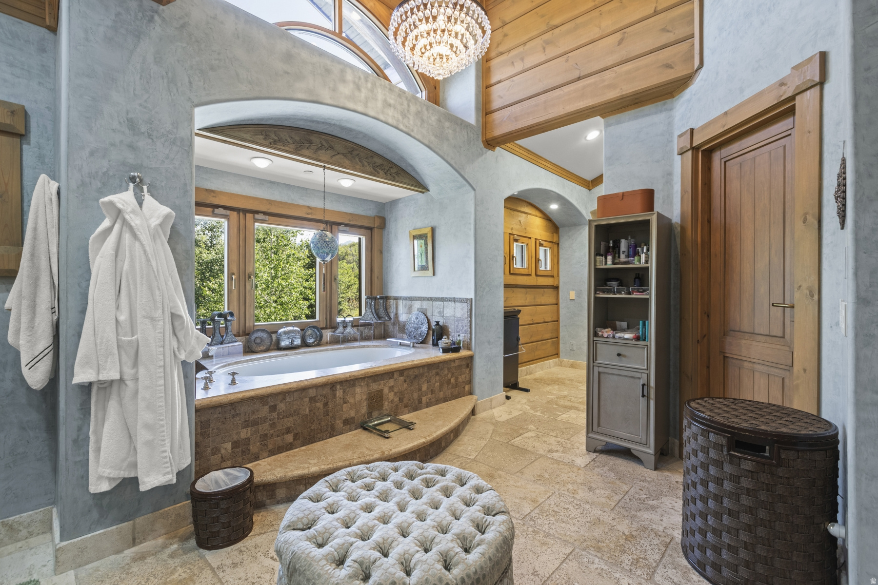 PARK MEADOWS - Residential