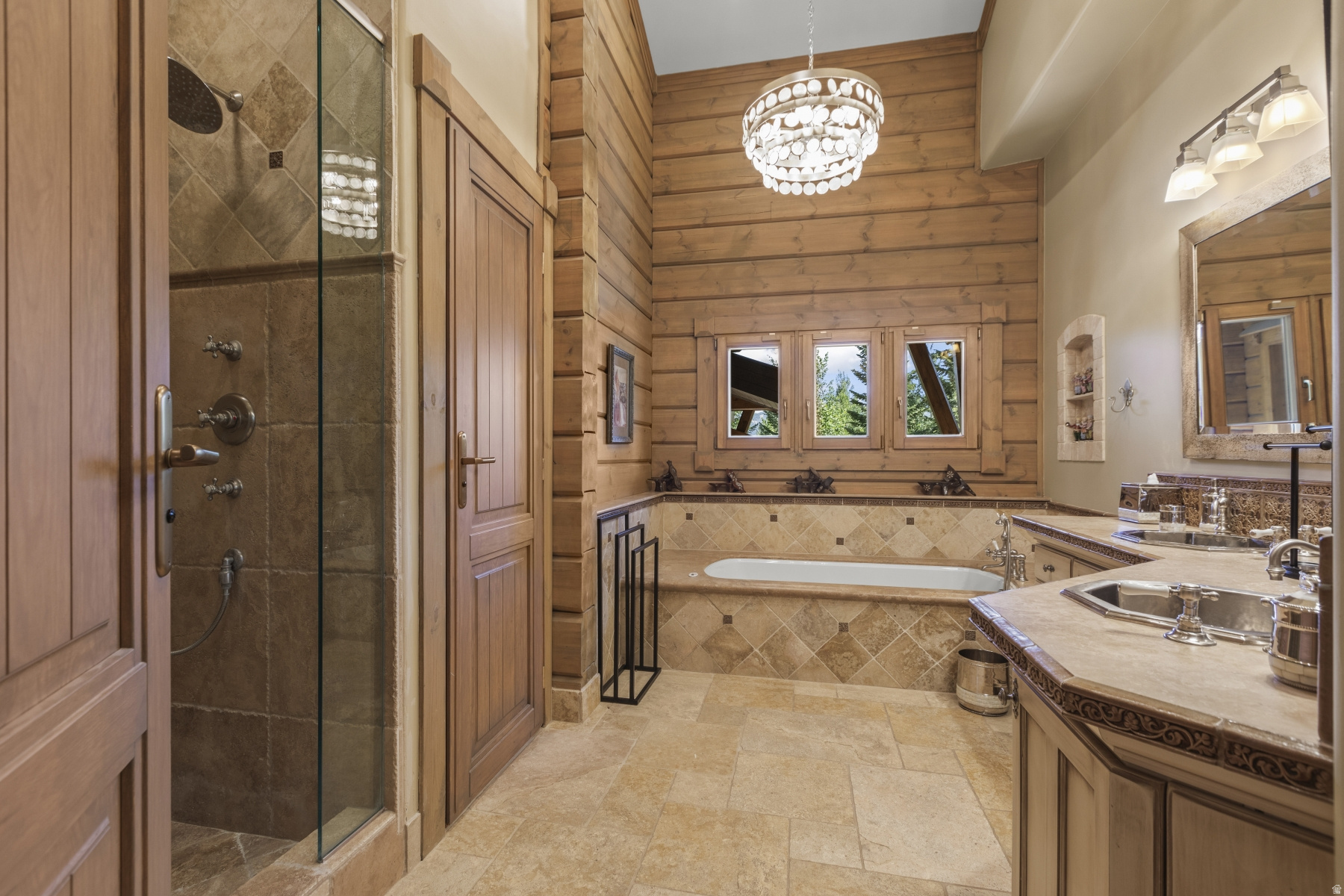 PARK MEADOWS - Residential