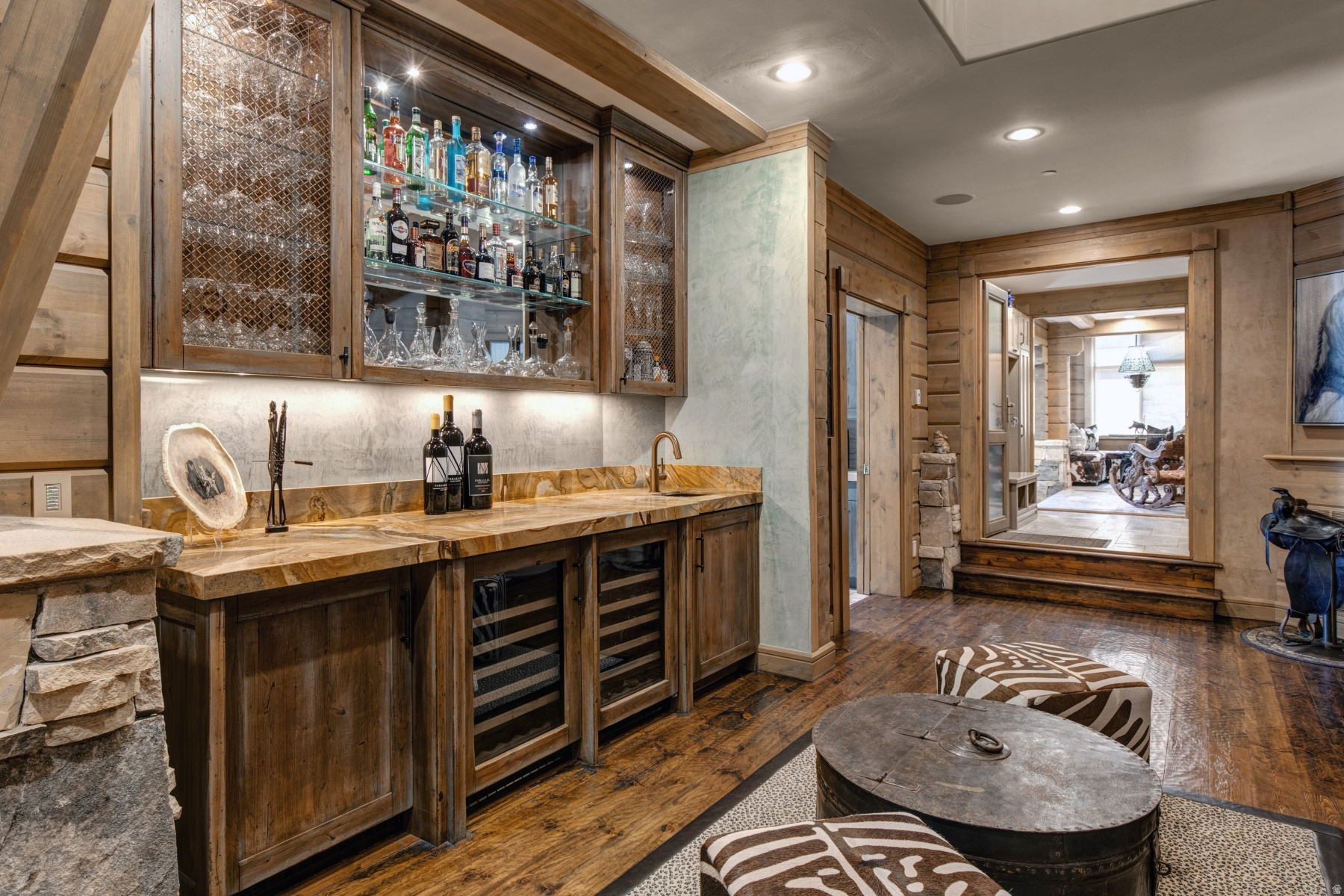 PARK MEADOWS - Residential